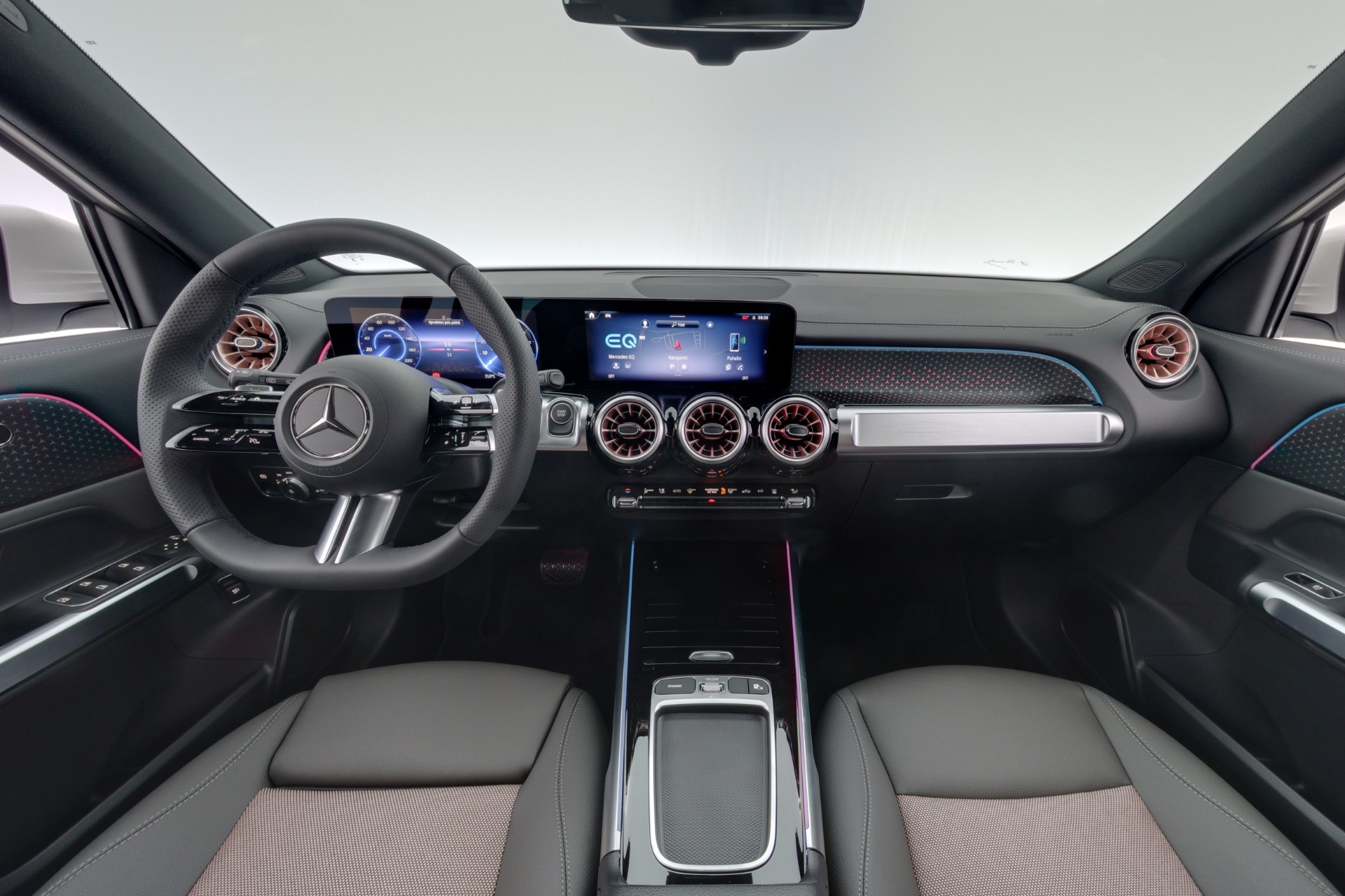 Mercedes-Benz EQB 2025