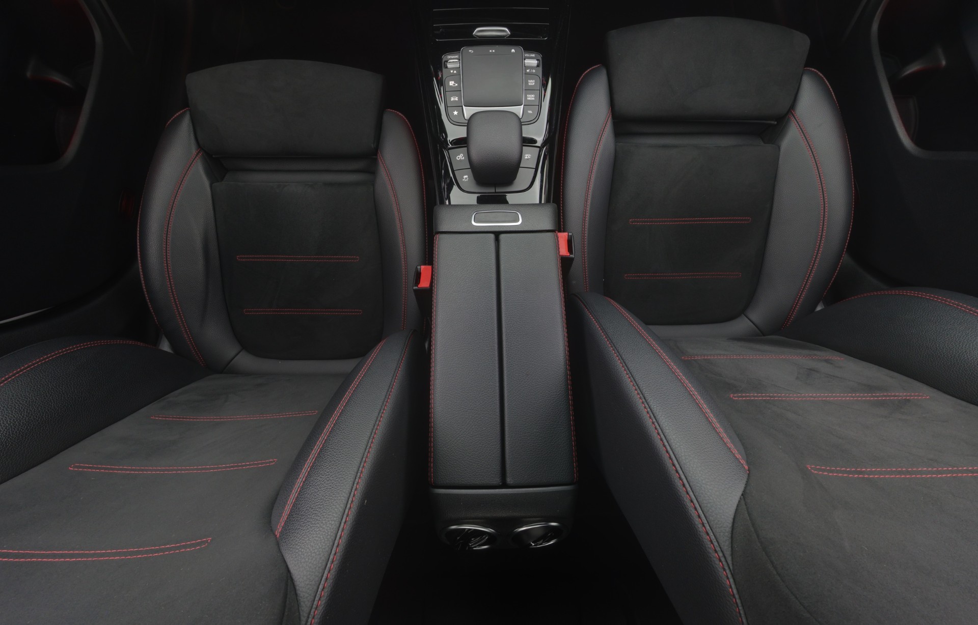 MERCEDES-BENZ CLA 45 AMG 2021