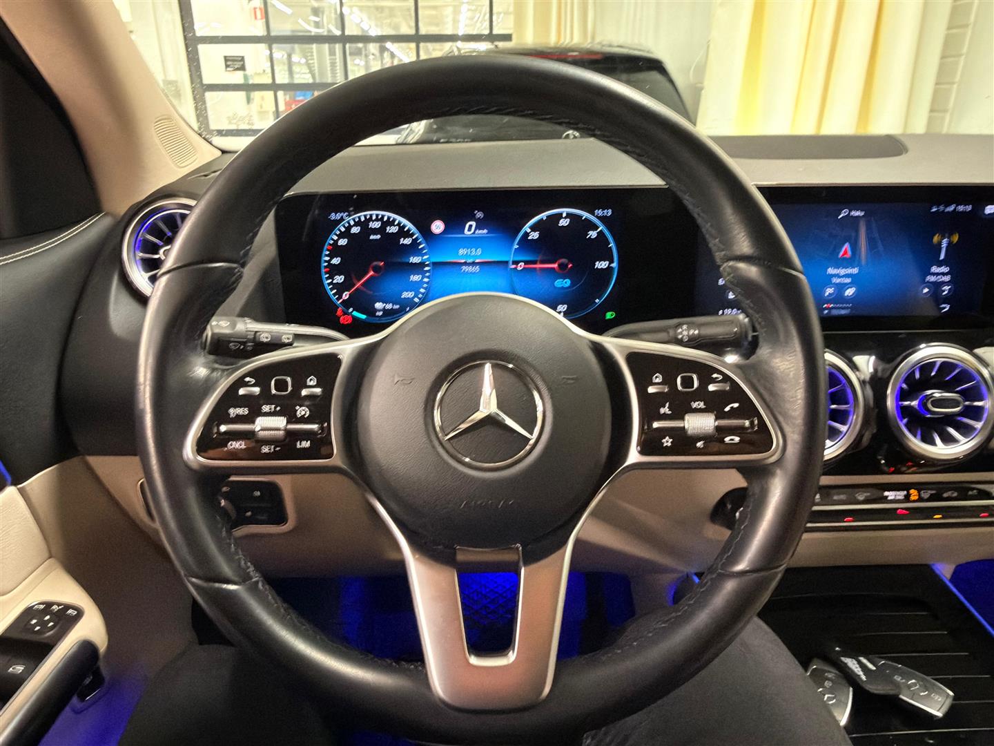 Mercedes-Benz EQA 2021