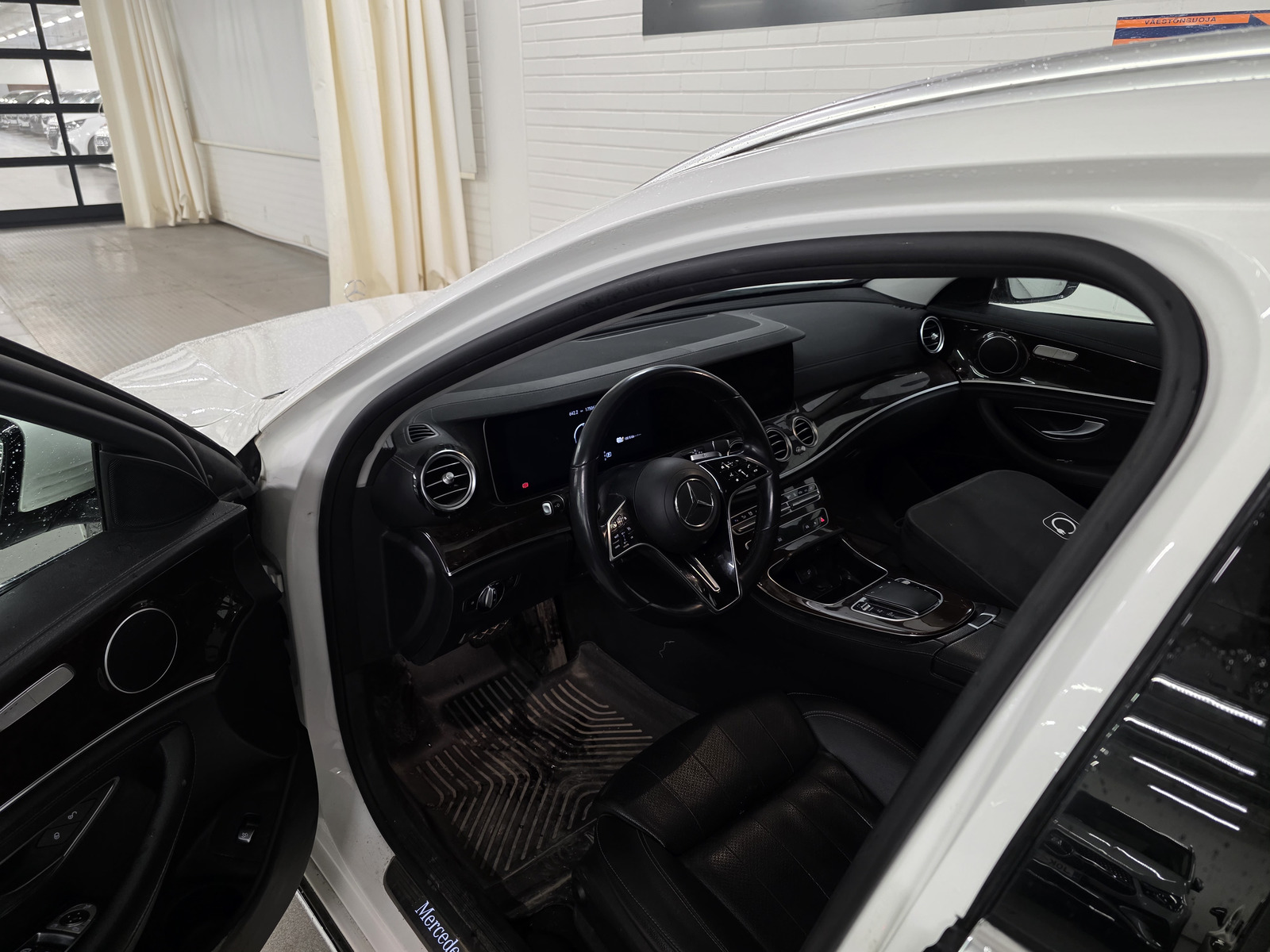 Mercedes-Benz E 2023