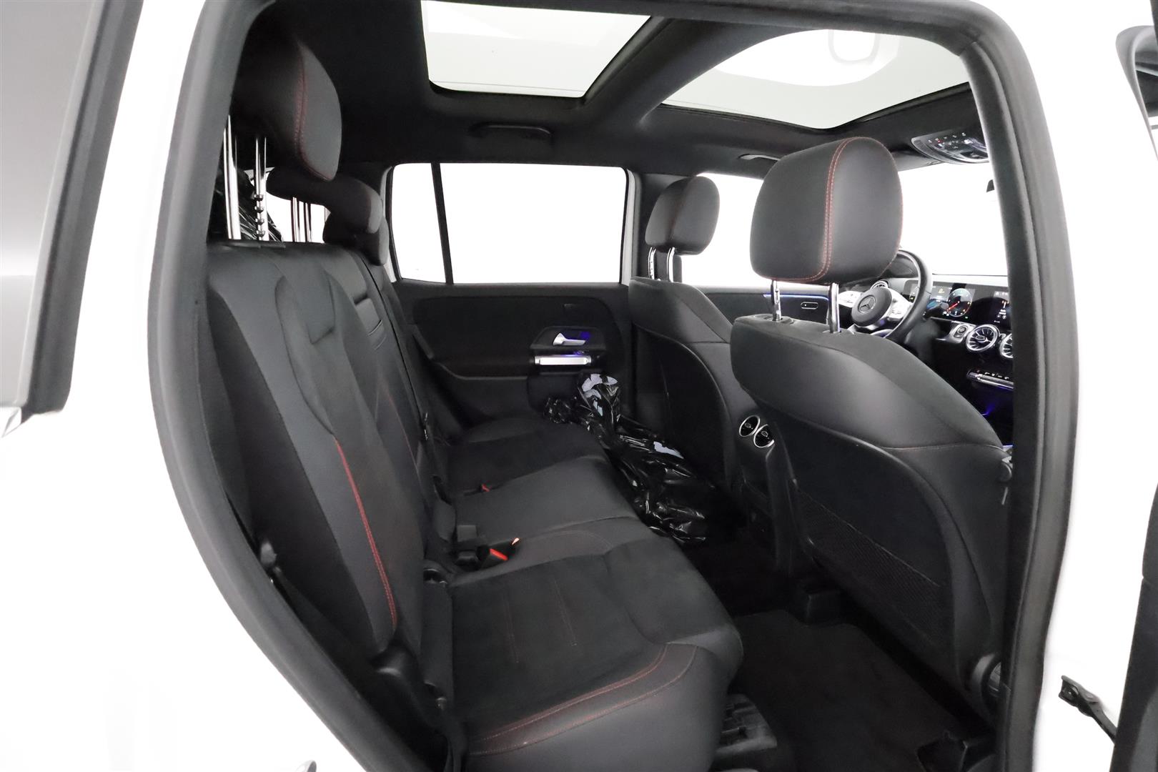 Mercedes-Benz GLB 2021