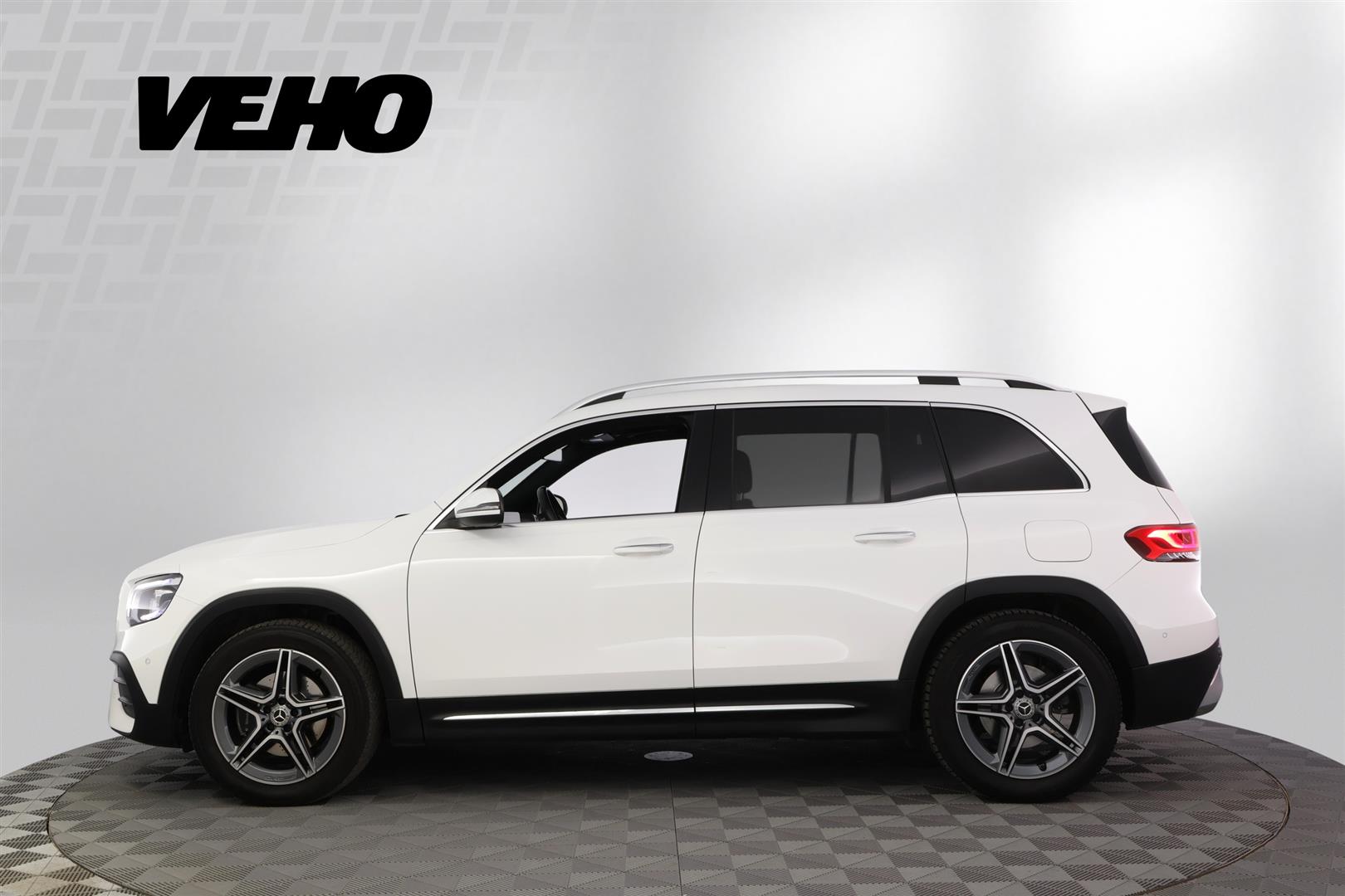 Mercedes-Benz GLB 2021