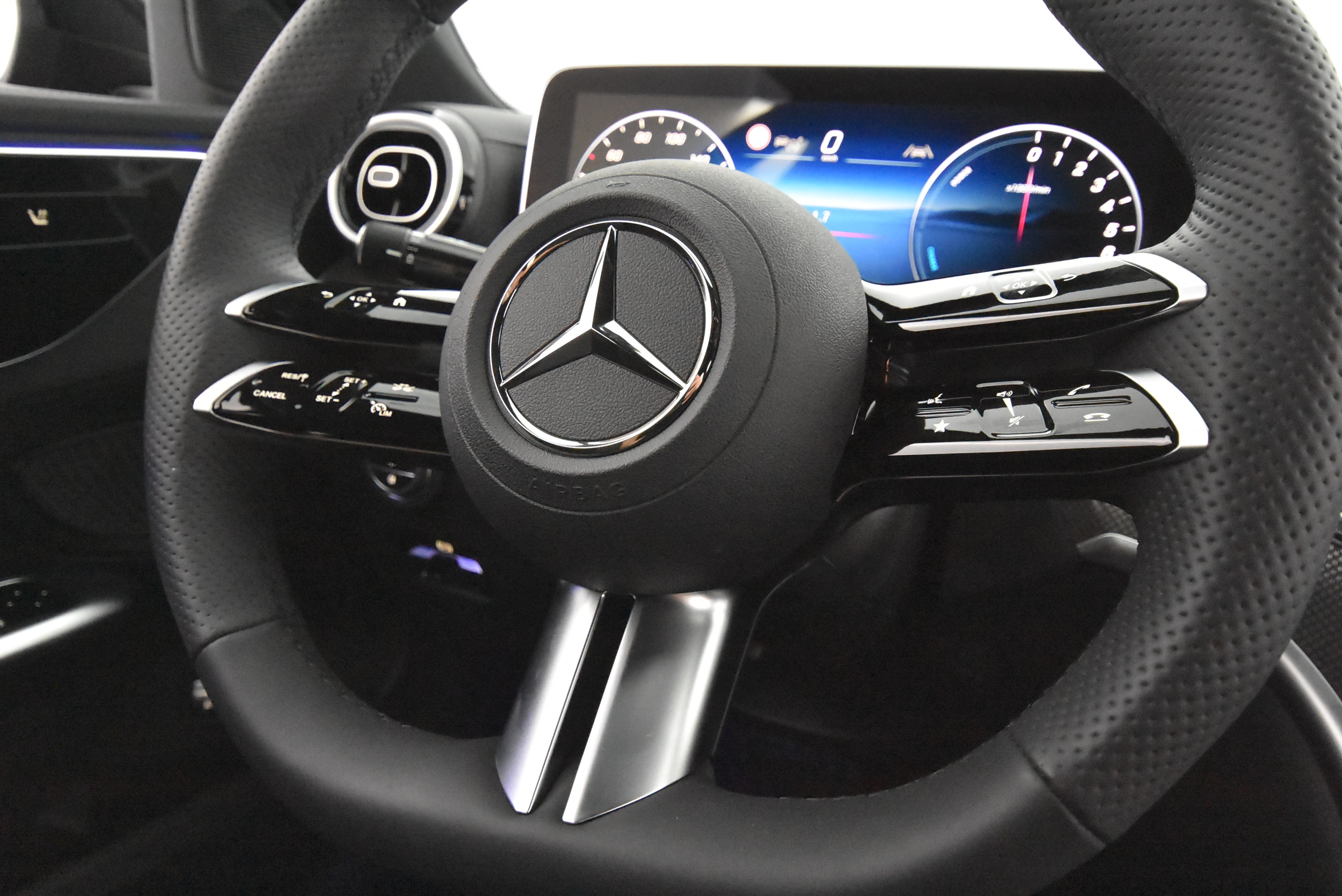 Mercedes-Benz C 2025