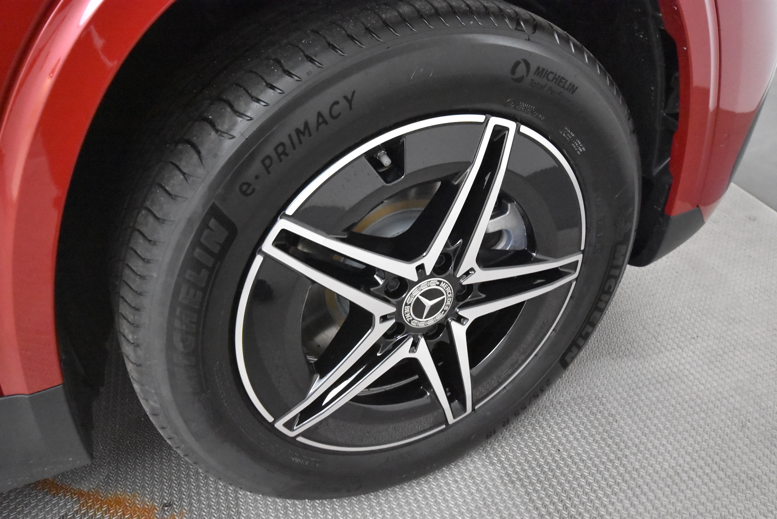 Mercedes-Benz EQA 2025