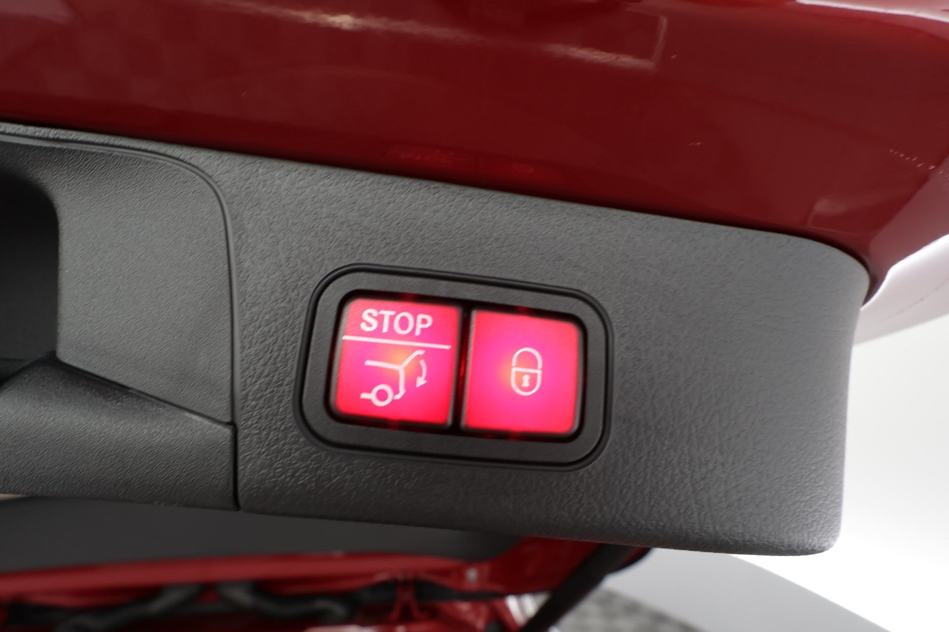 Mercedes-Benz EQB 2025