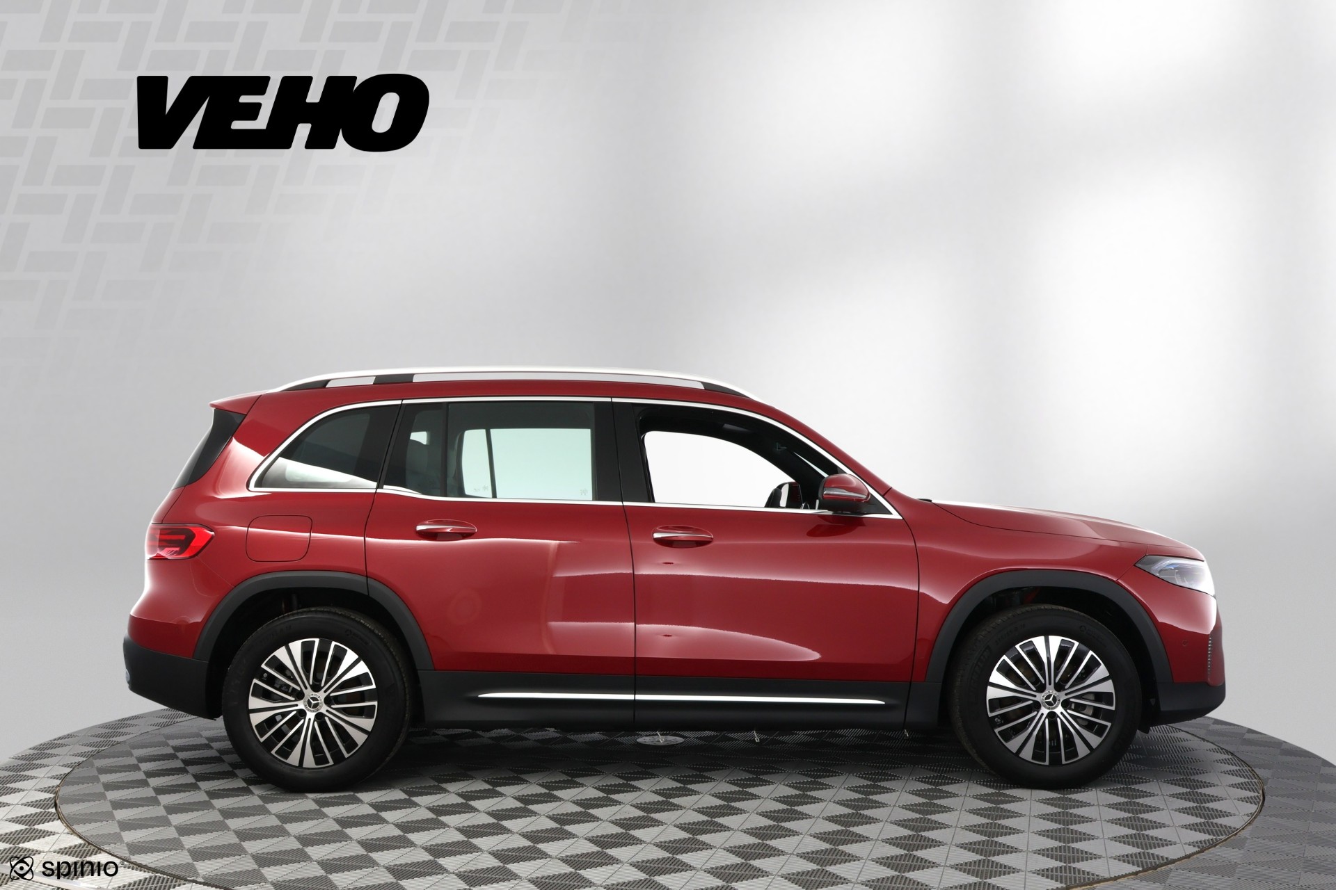 Mercedes-Benz EQB 2025