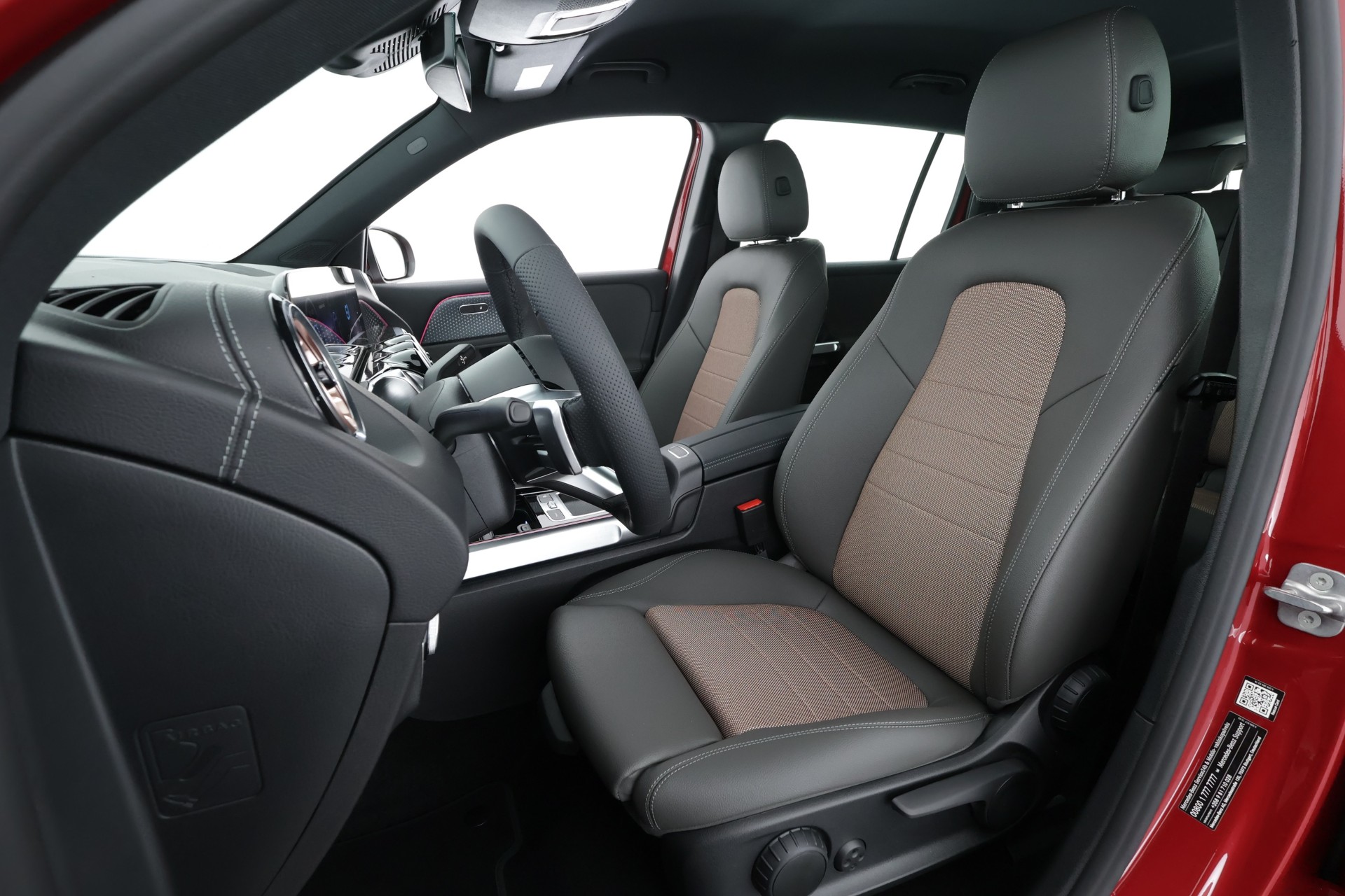 Mercedes-Benz EQB 2025