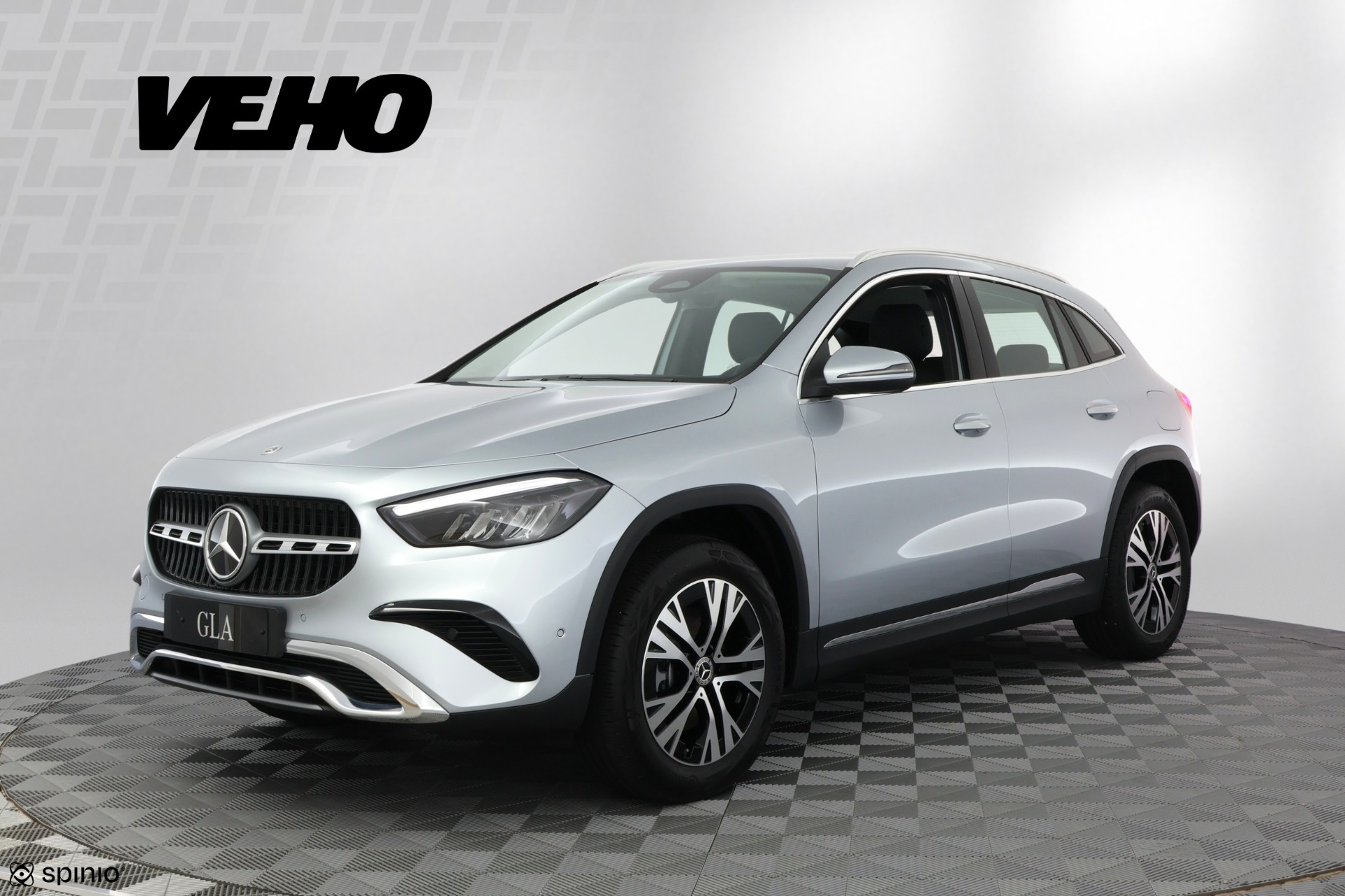 Mercedes-Benz GLA 2025