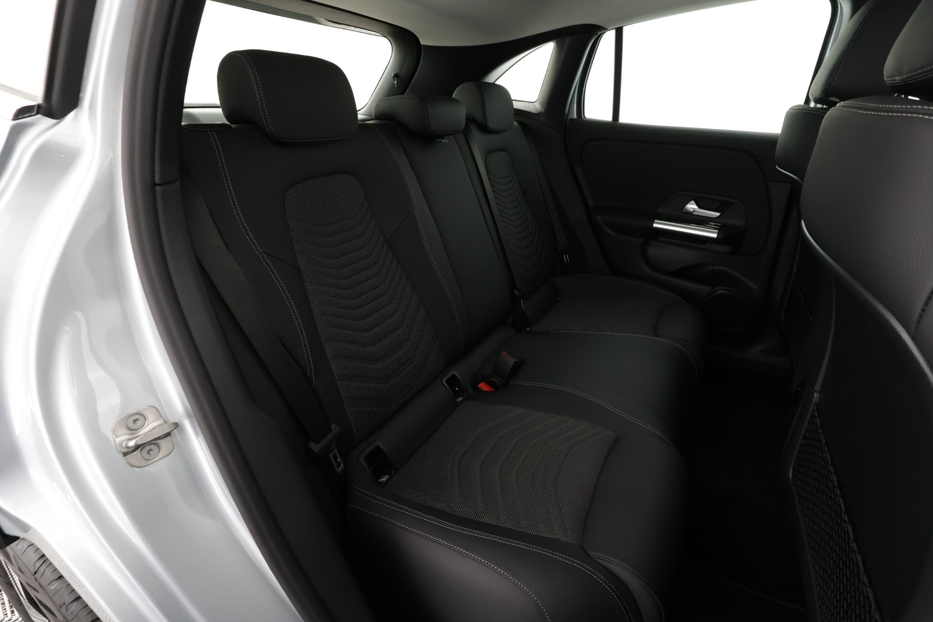 Mercedes-Benz GLA 2025