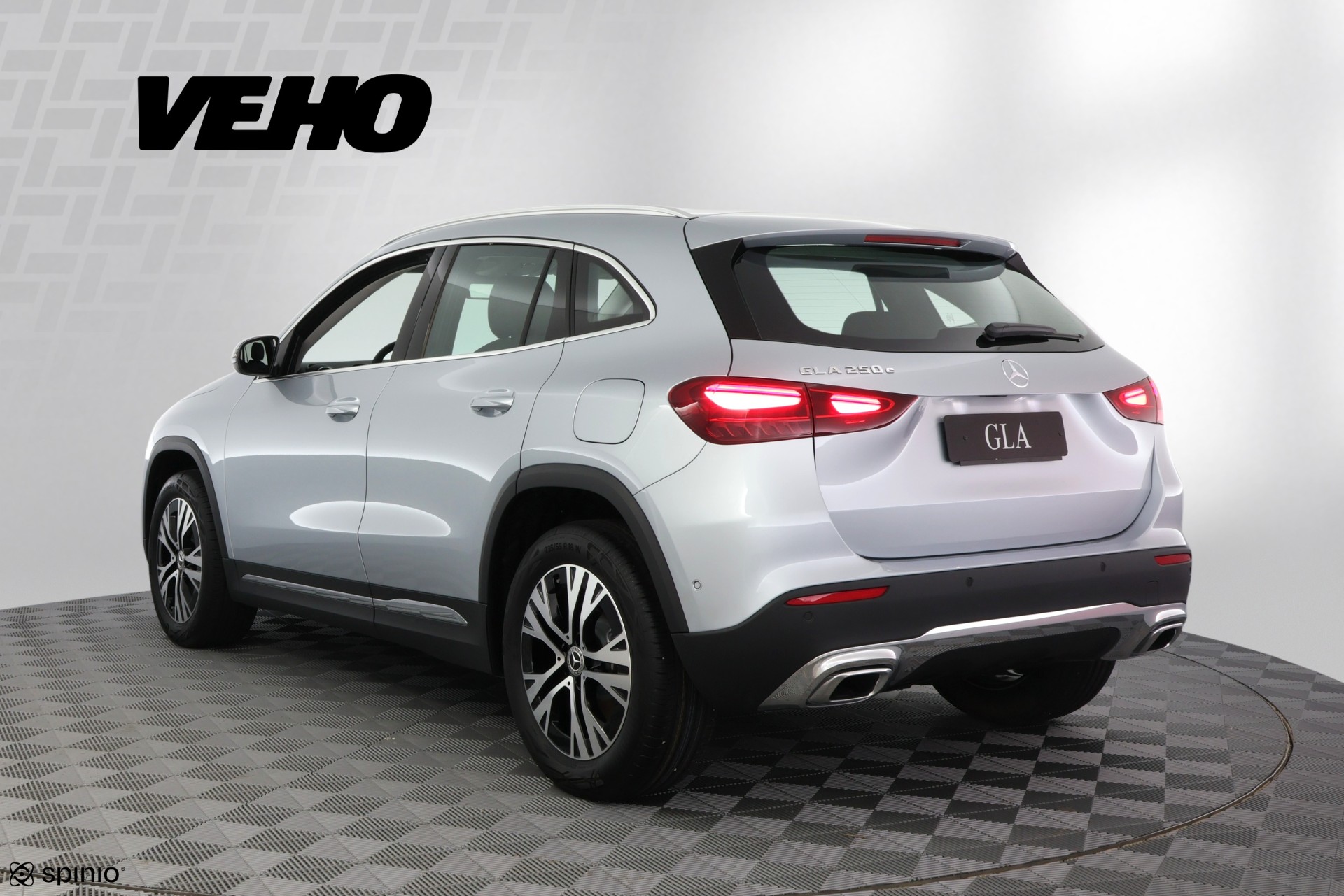 Mercedes-Benz GLA 2025