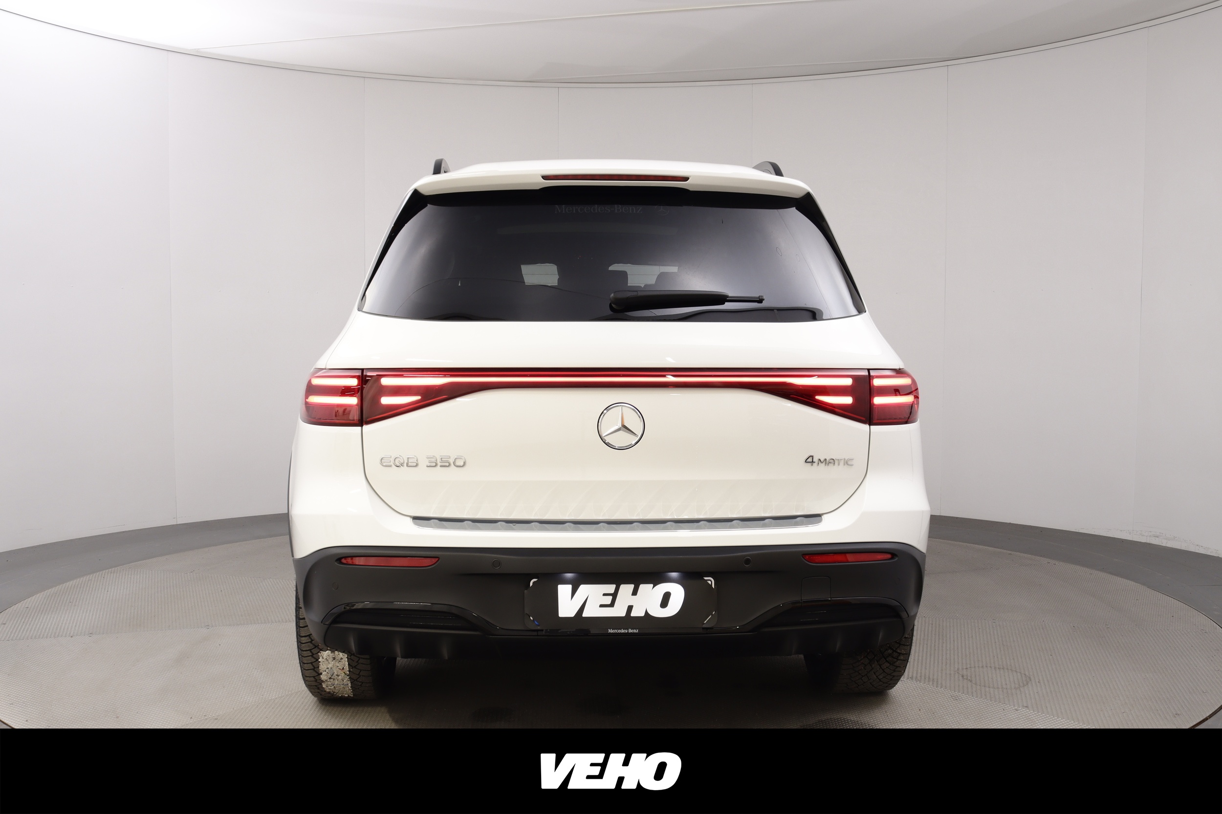 Mercedes-Benz EQB 2025