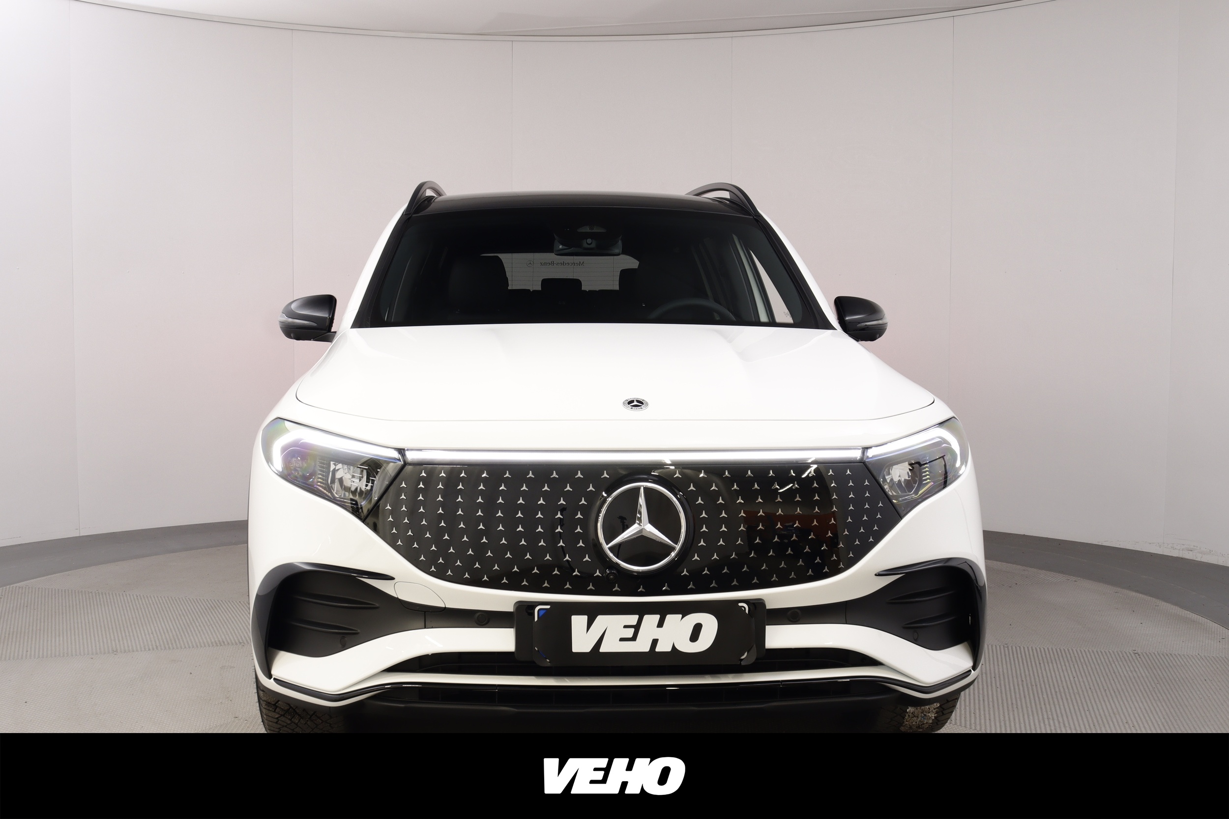 Mercedes-Benz EQB 2025