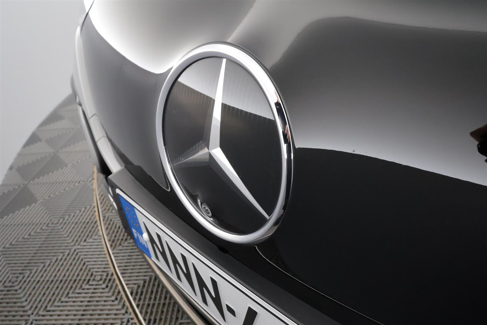 Mercedes-Benz EQE 2023