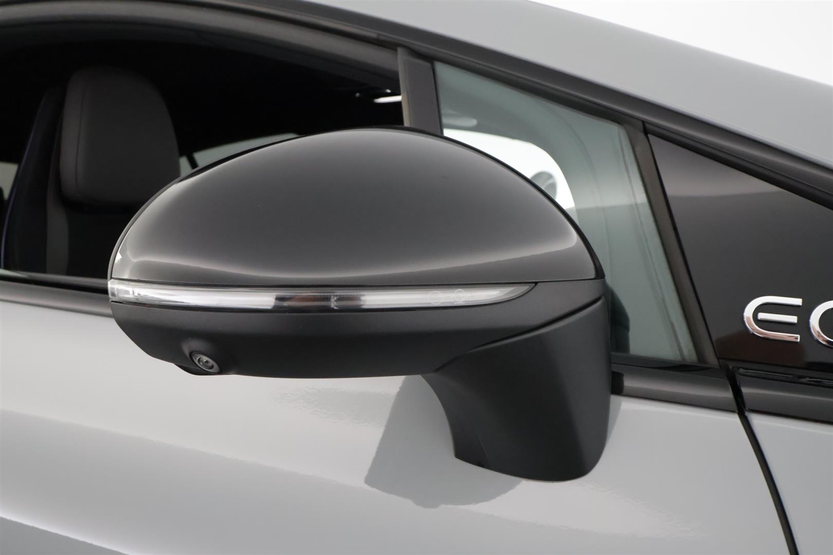 Mercedes-Benz EQE 2023