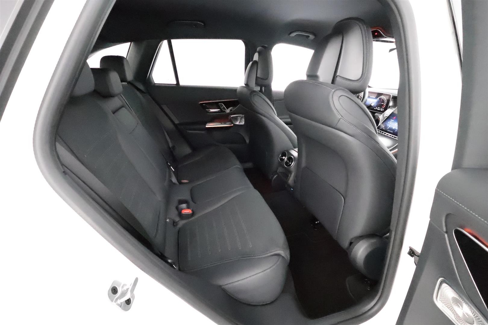 Mercedes-Benz GLC 2023