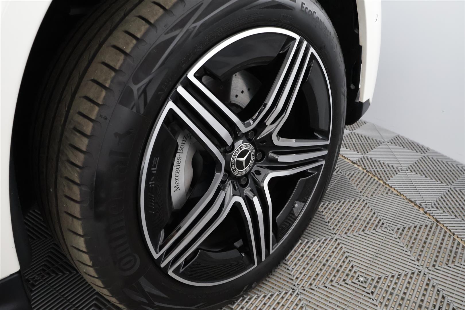 Mercedes-Benz GLC 2023