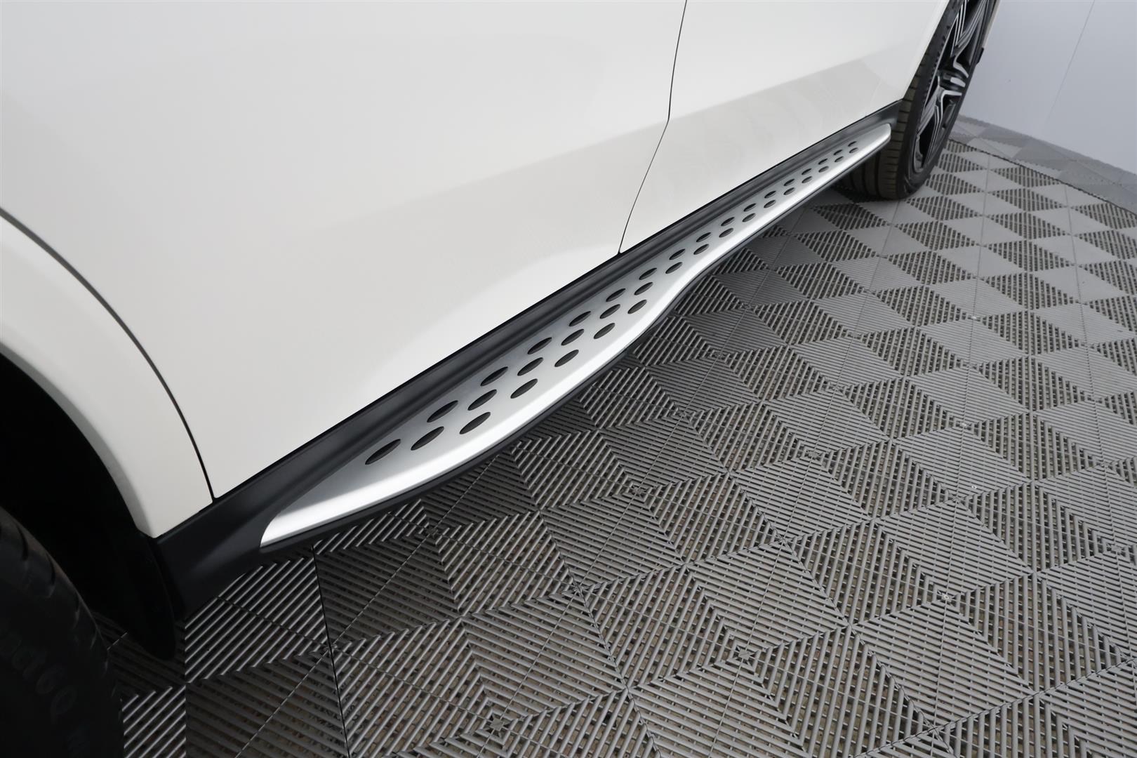 Mercedes-Benz GLC 2023