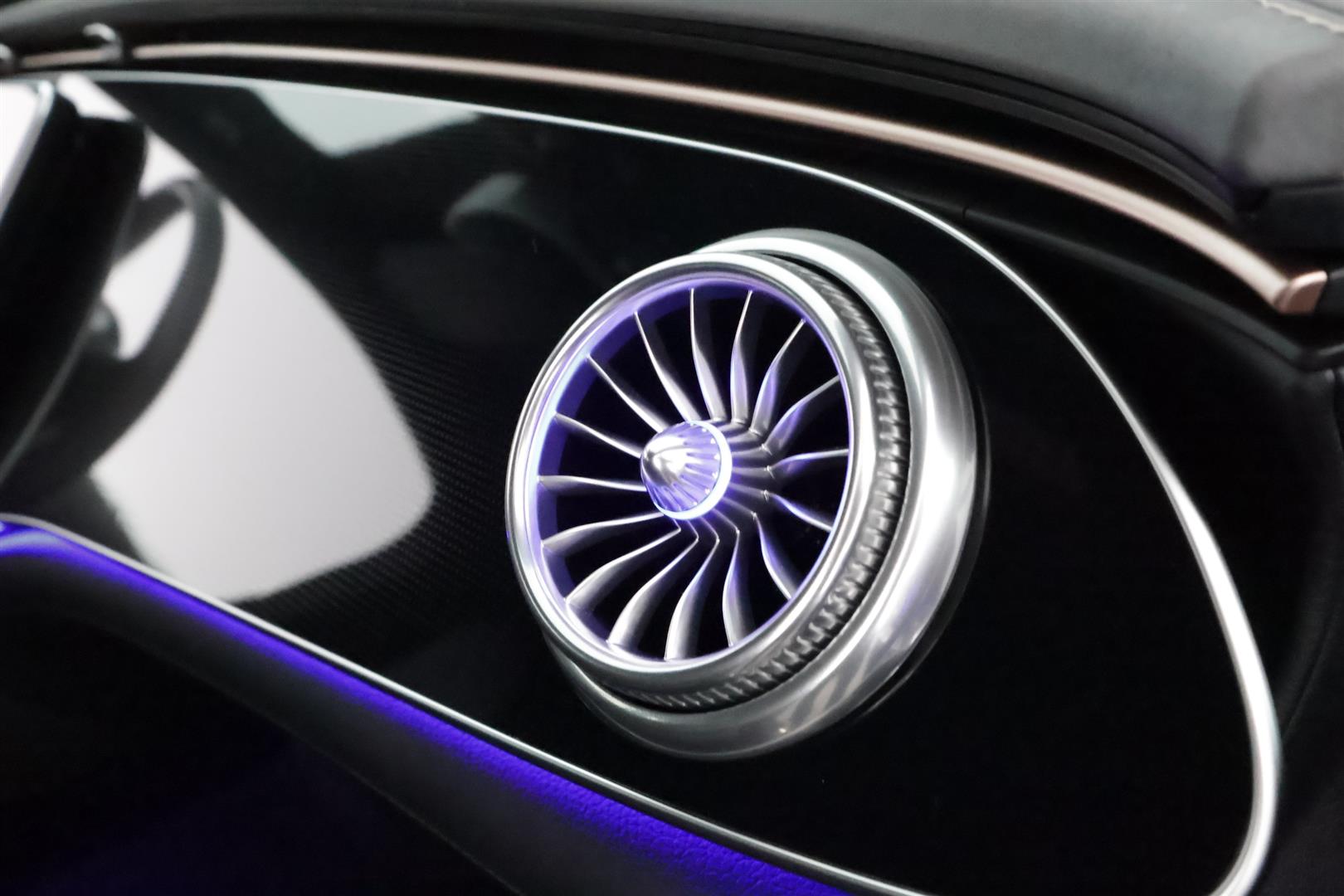 MERCEDES-BENZ EQE 2023