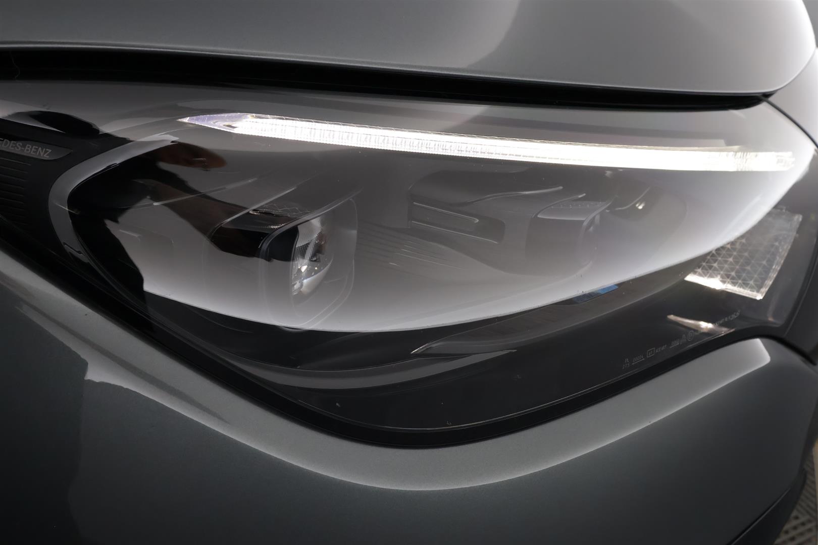 MERCEDES-BENZ EQE 2023