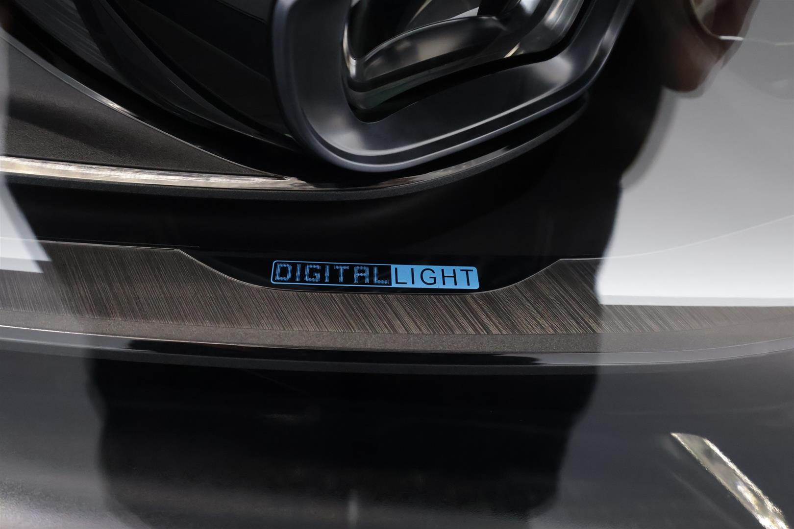 MERCEDES-BENZ EQE 2023