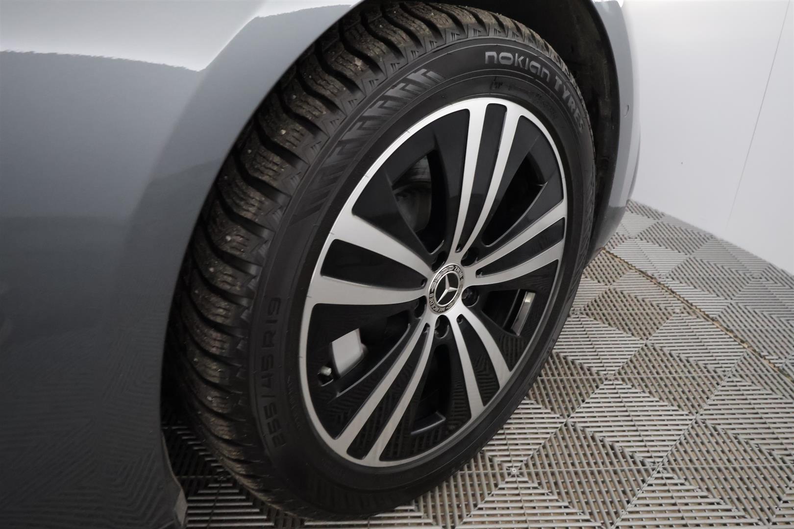 MERCEDES-BENZ EQE 2023