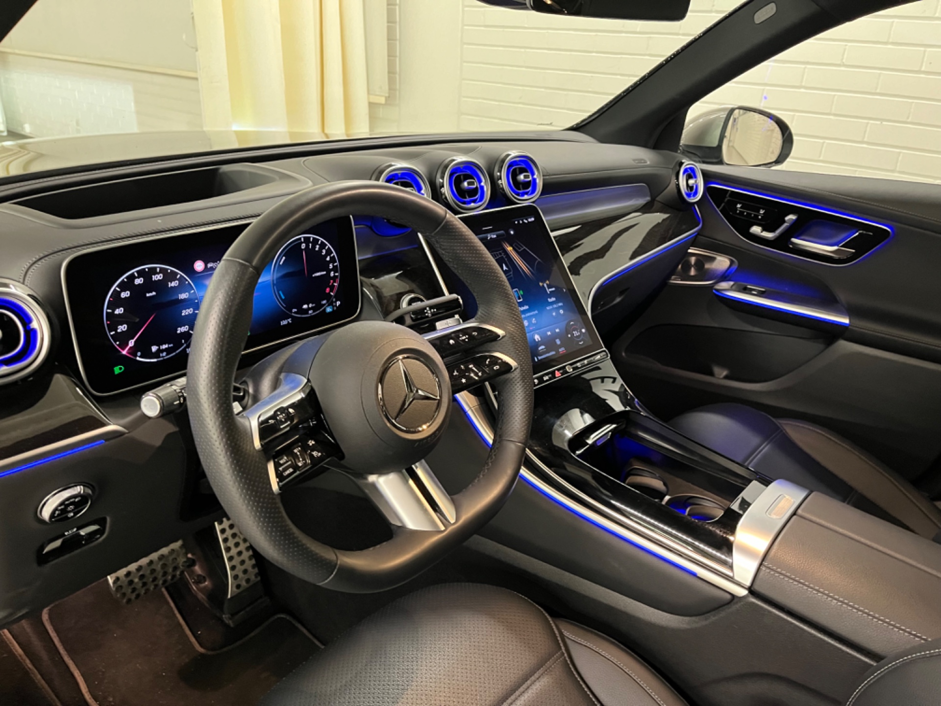 Mercedes-Benz GLC 2025