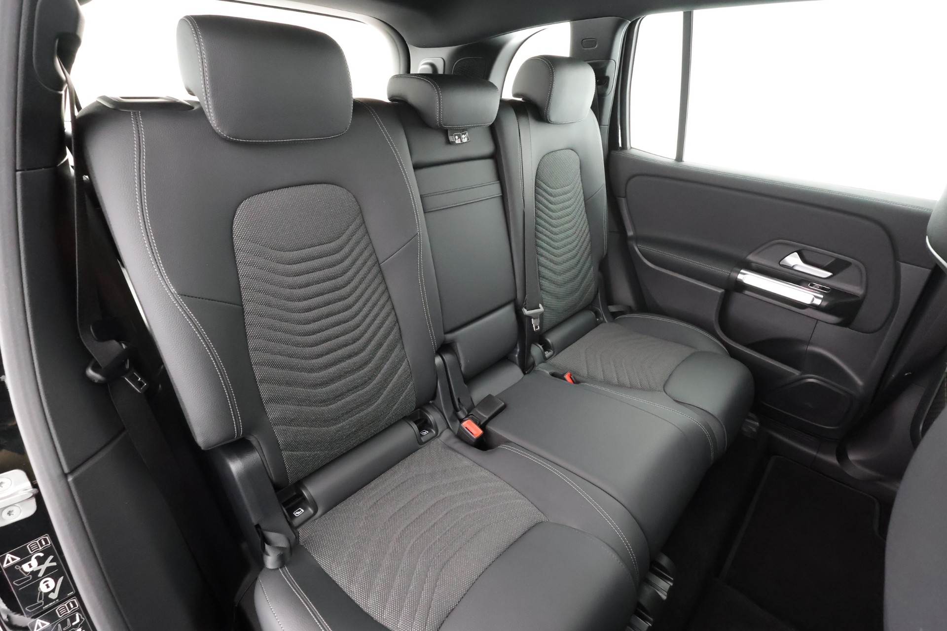 Mercedes-Benz EQB 2024