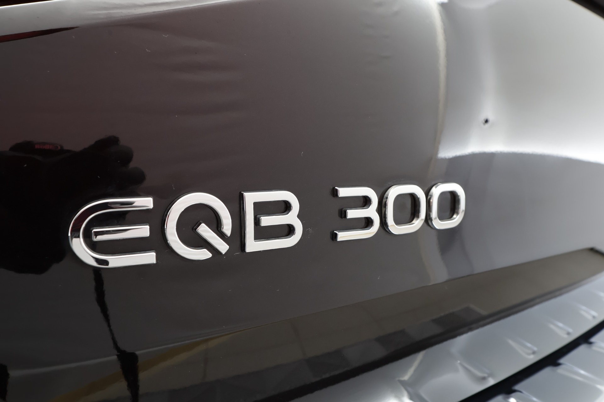 Mercedes-Benz EQB 2024