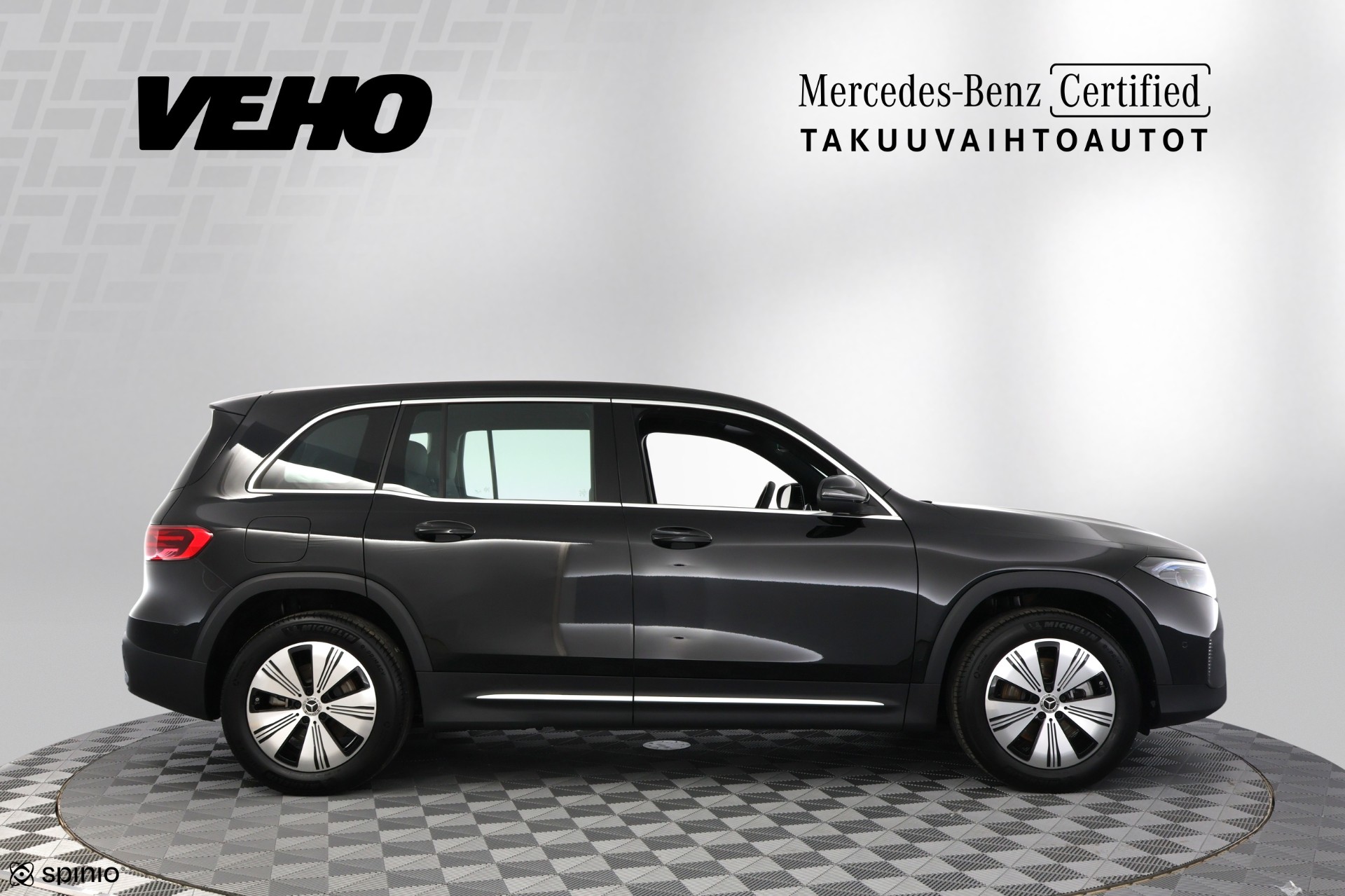 Mercedes-Benz EQB 2024