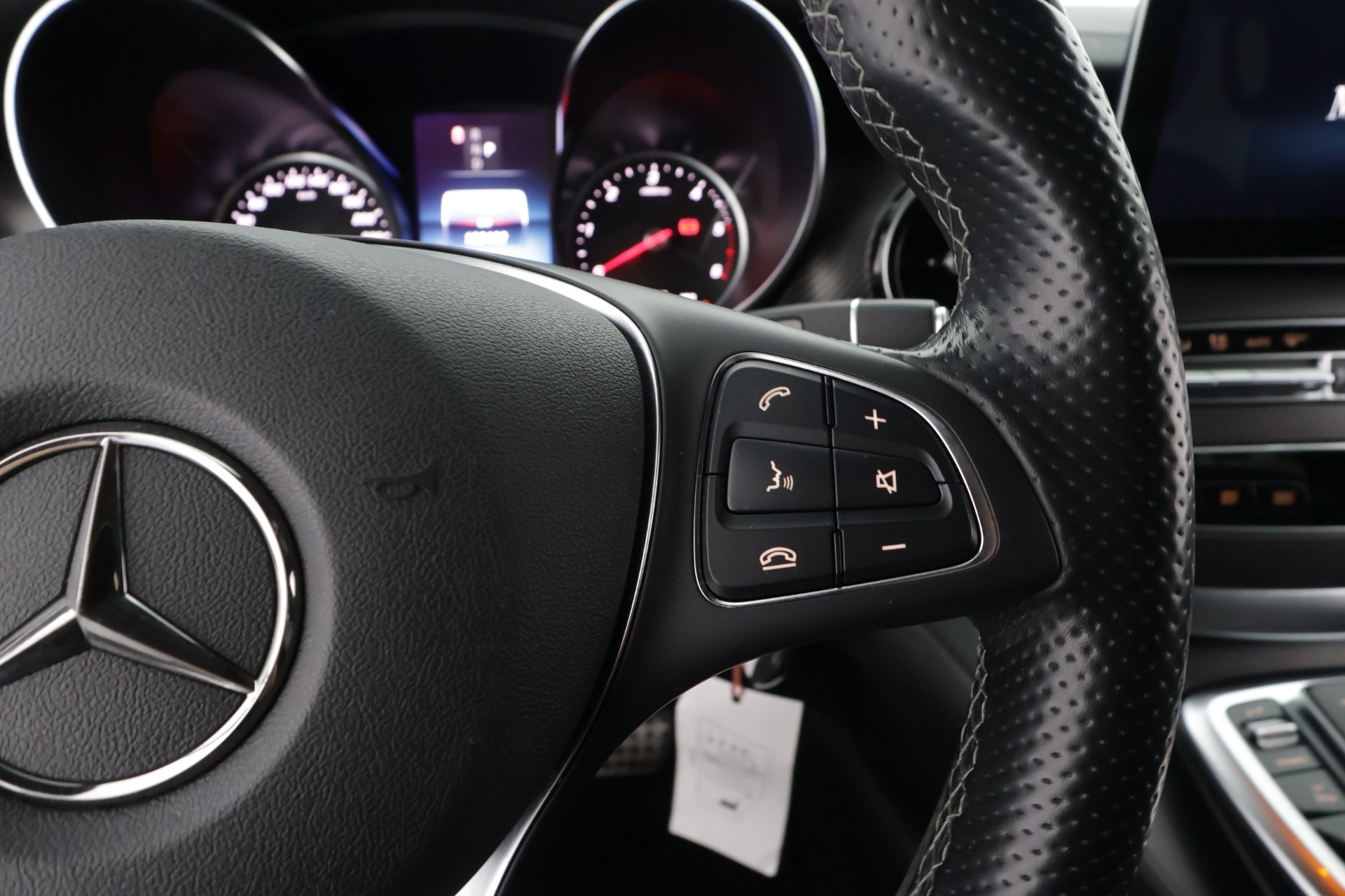 Mercedes-Benz V 2021