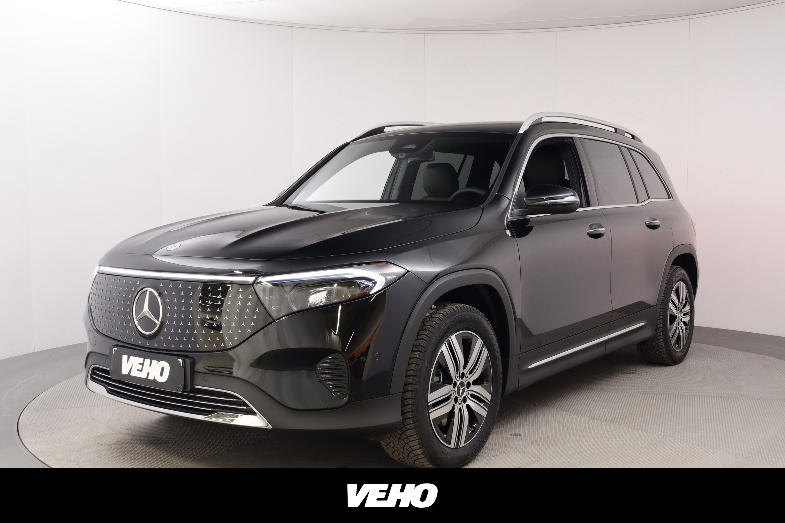 Mercedes-Benz EQB 2025