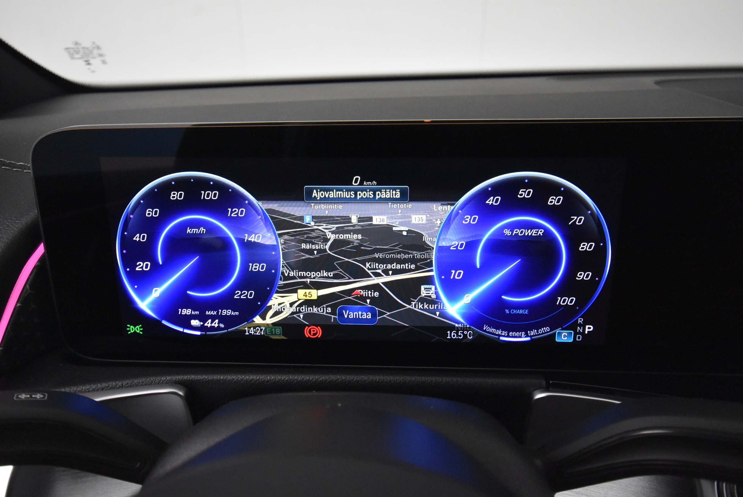 Mercedes-Benz EQB 2025