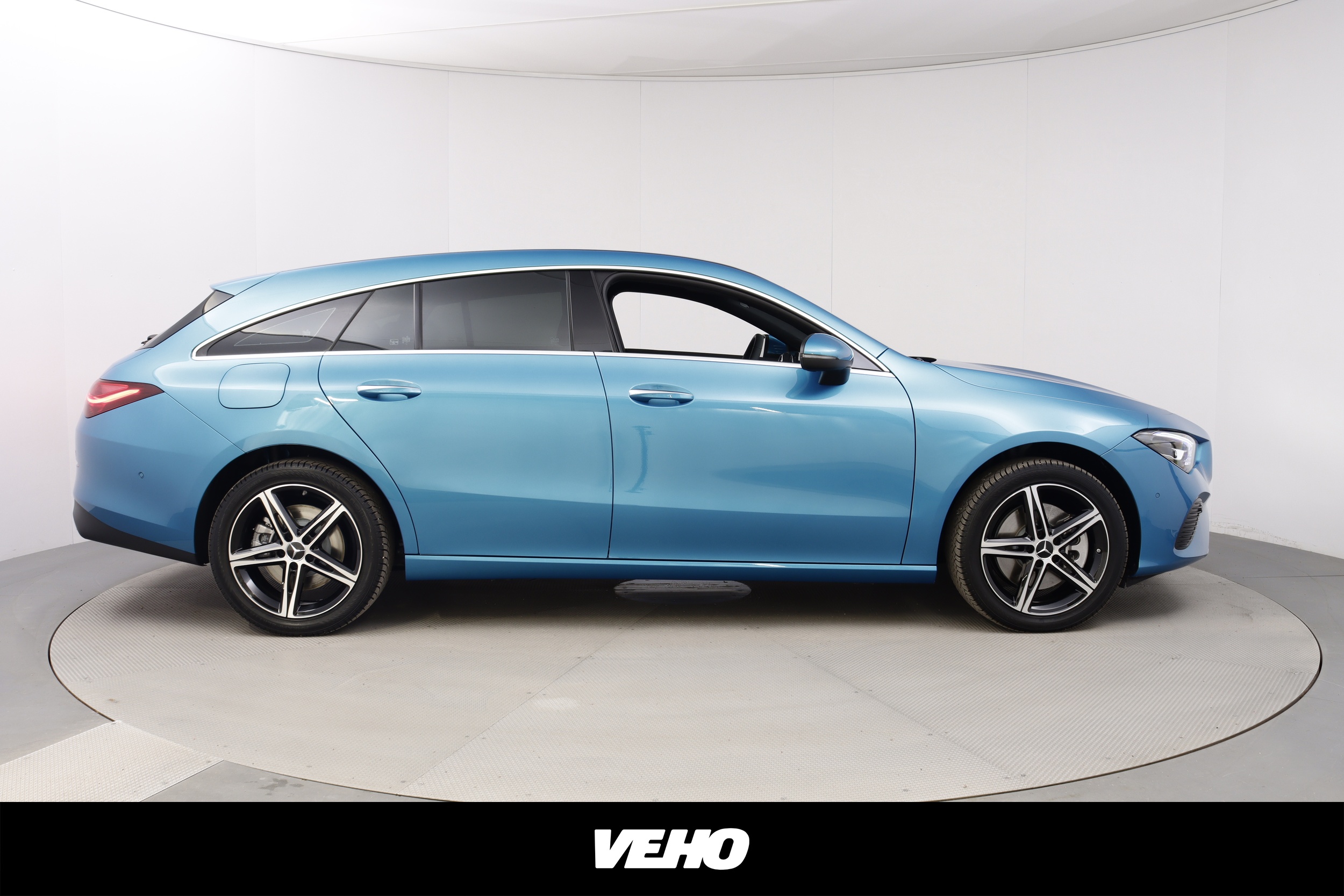 Mercedes-Benz CLA 2025