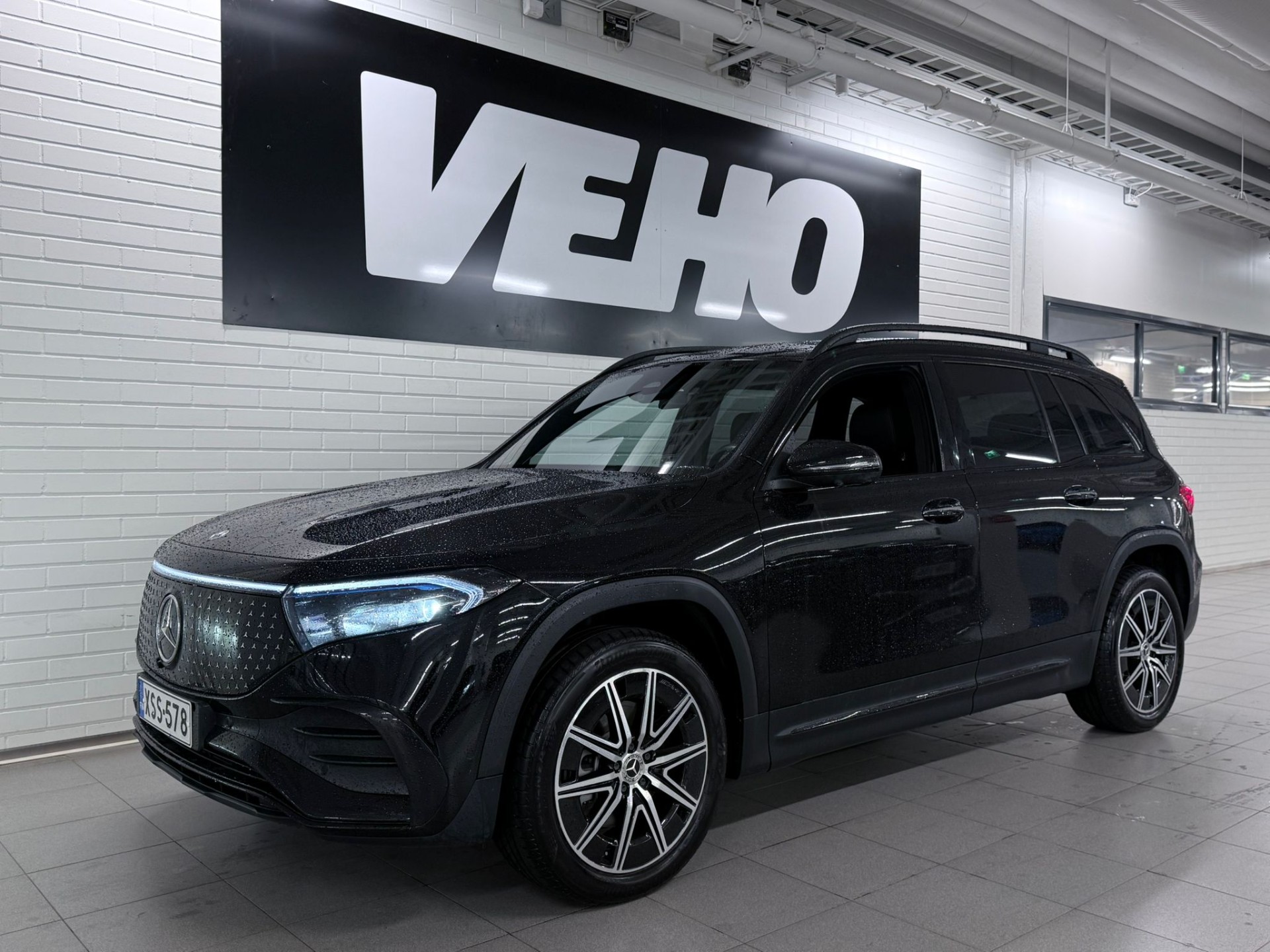 Mercedes-Benz EQB 2024