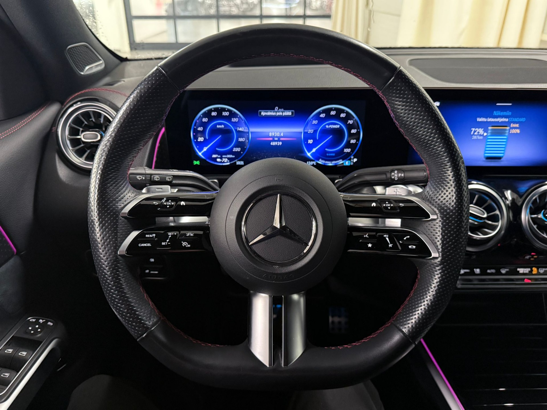 Mercedes-Benz EQB 2024