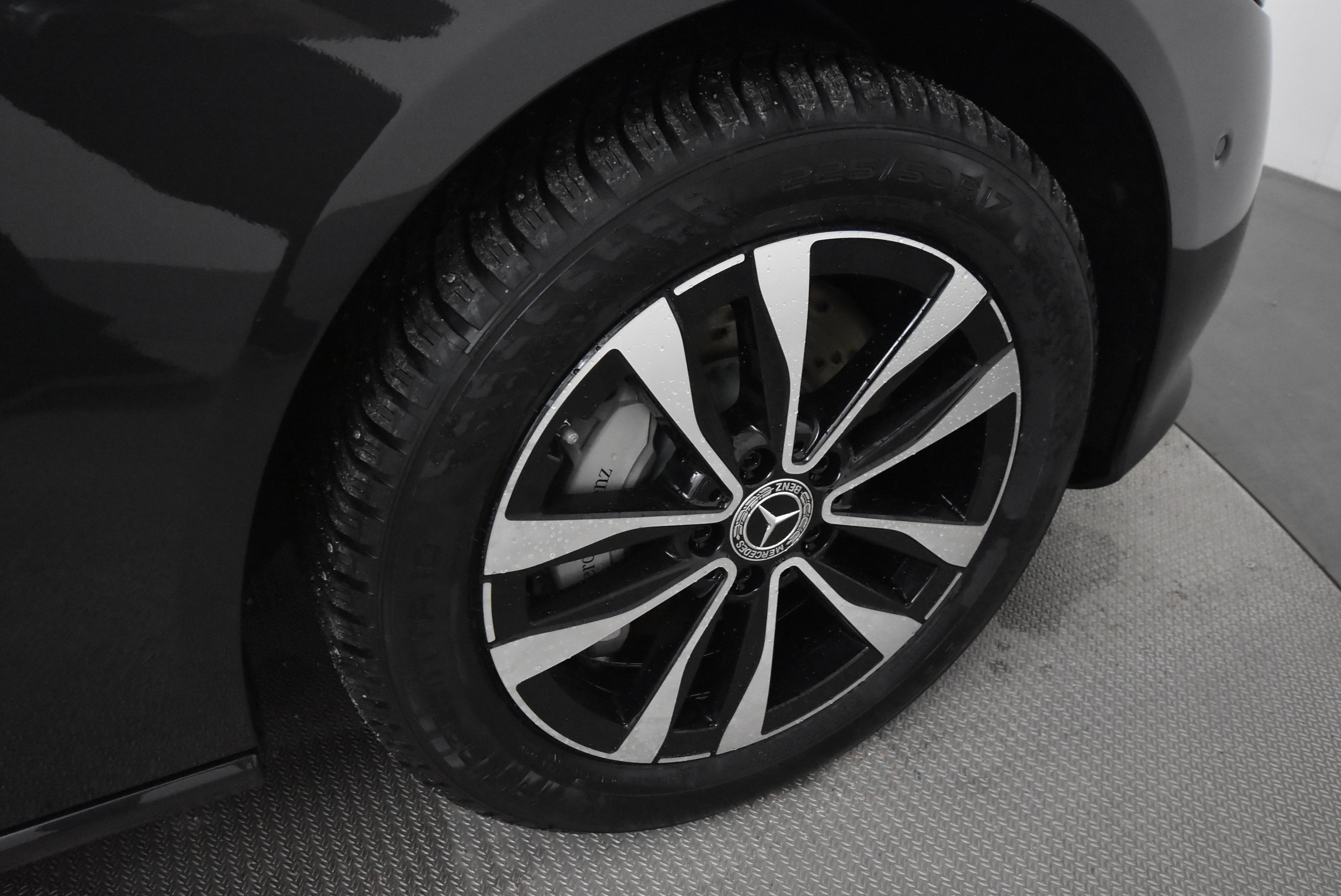 Mercedes-Benz C 2025