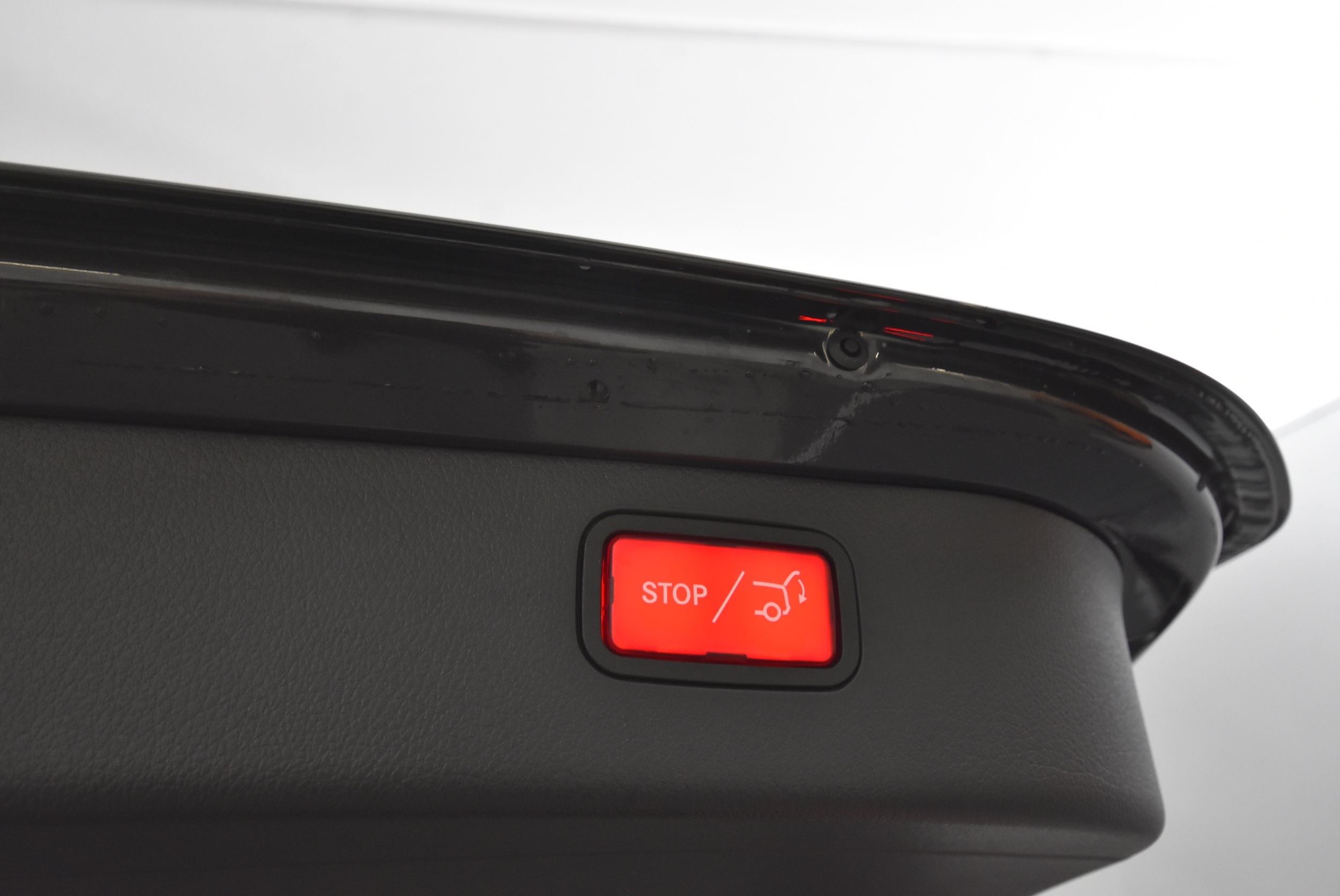 Mercedes-Benz C 2025