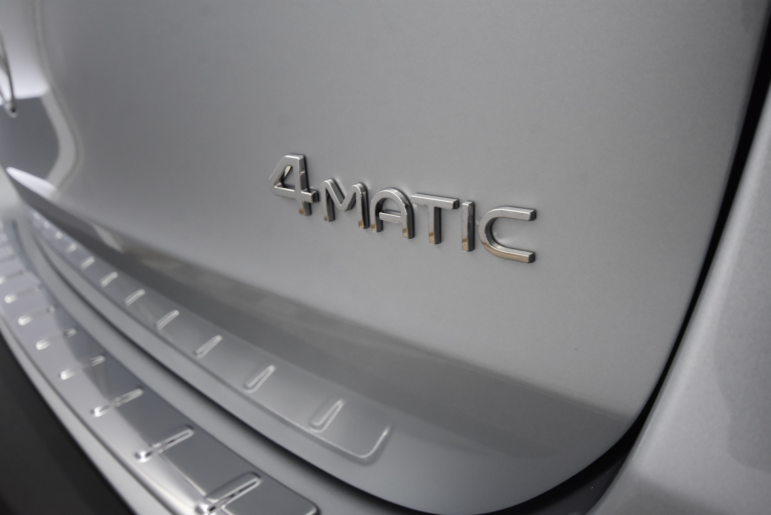 Mercedes-Benz EQA 2025