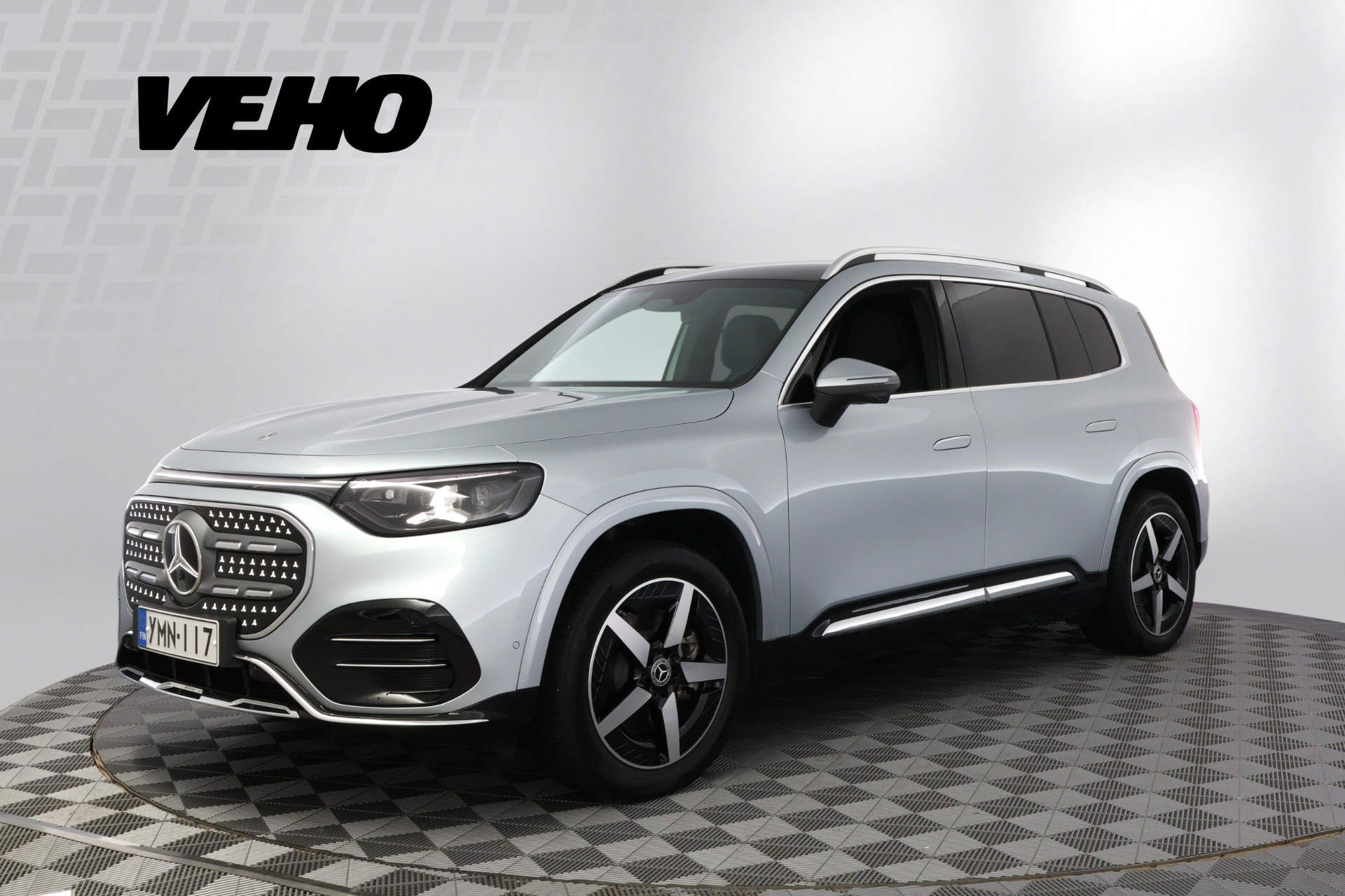 Mercedes-Benz GLB 2026