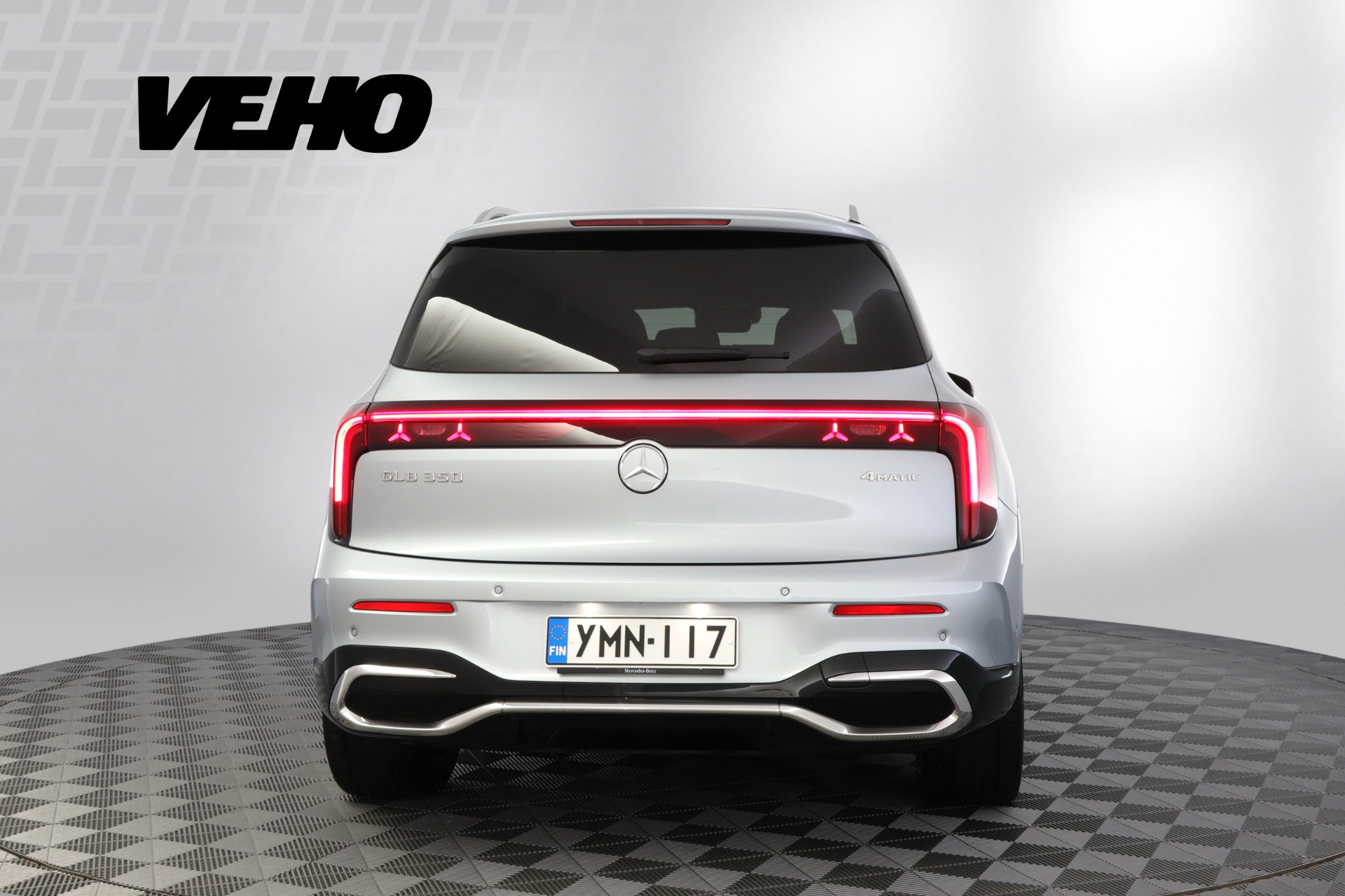 Mercedes-Benz GLB 2026