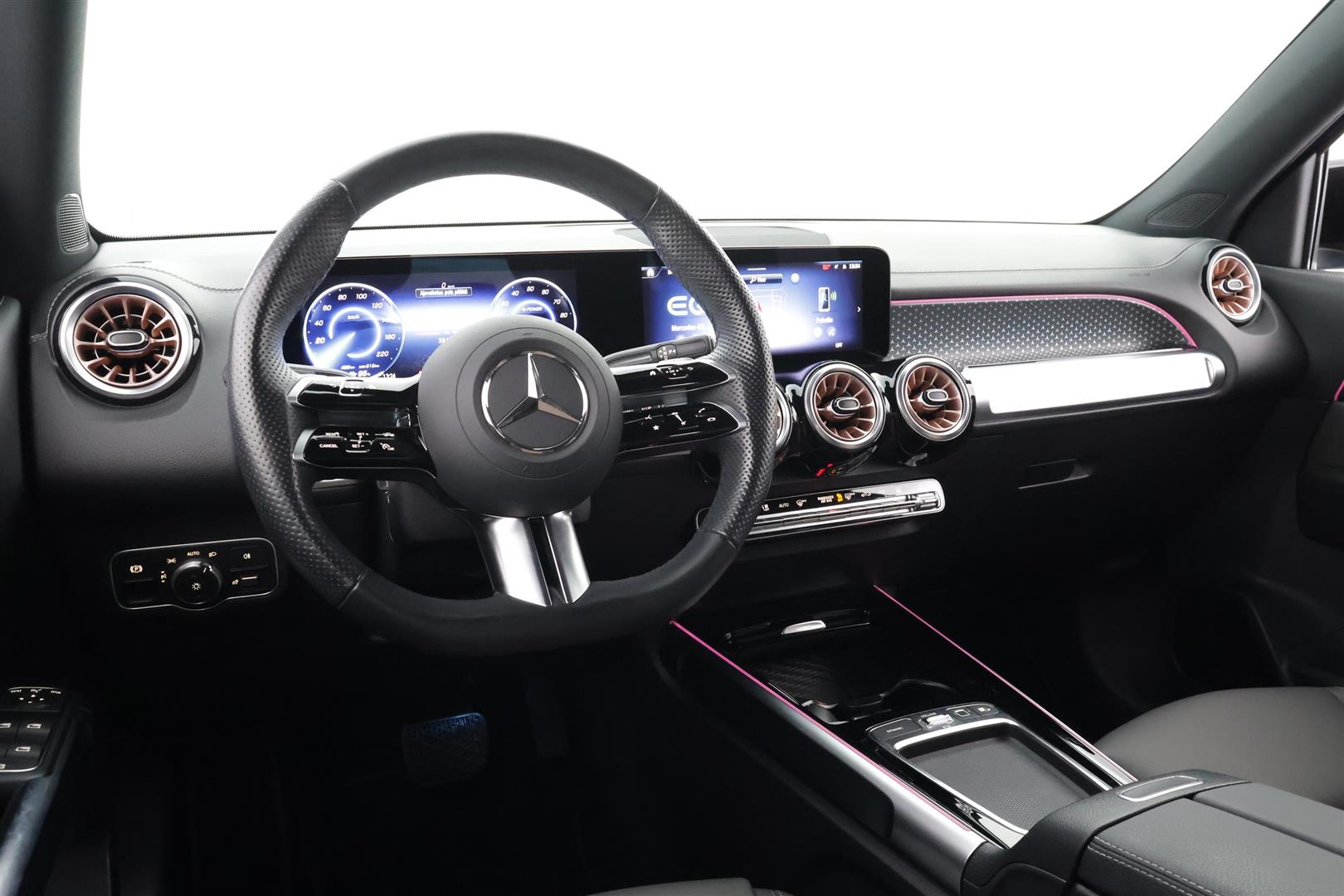 Mercedes-Benz EQB 2025