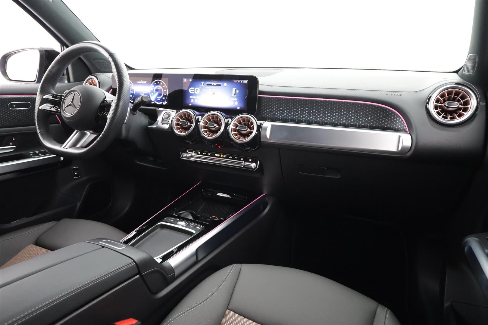 Mercedes-Benz EQB 2025