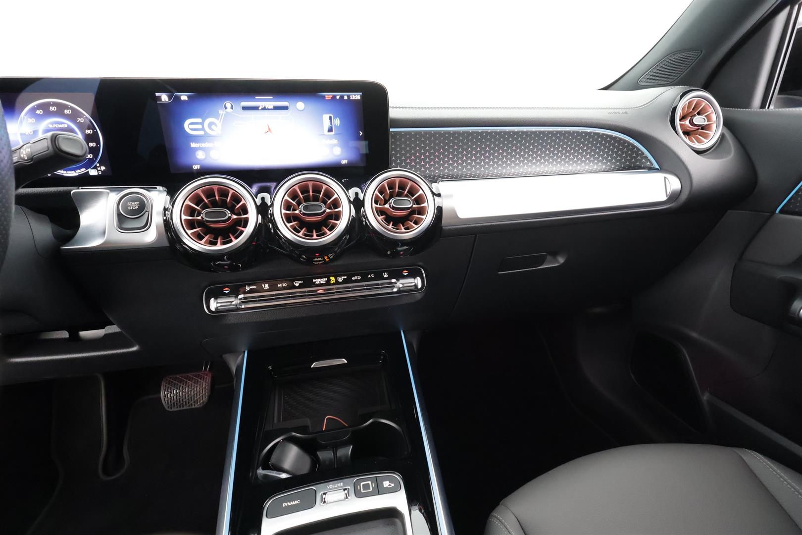 Mercedes-Benz EQB 2025