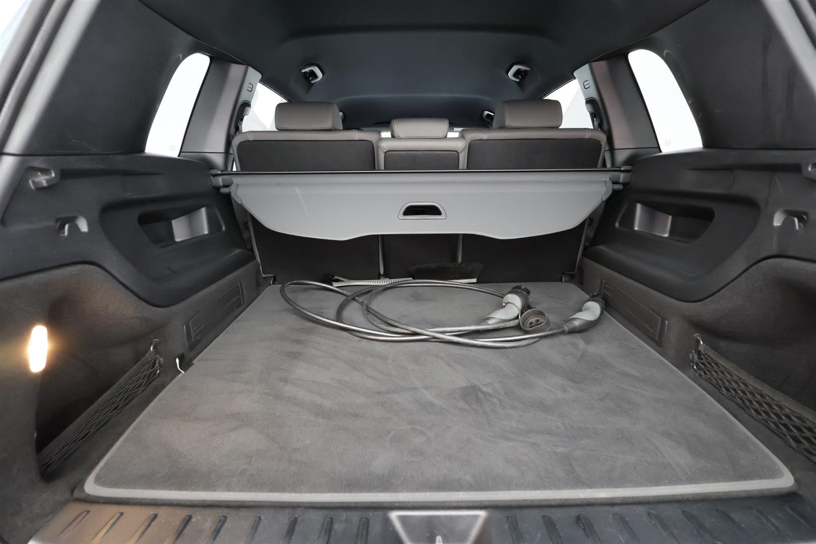 Mercedes-Benz EQB 2025