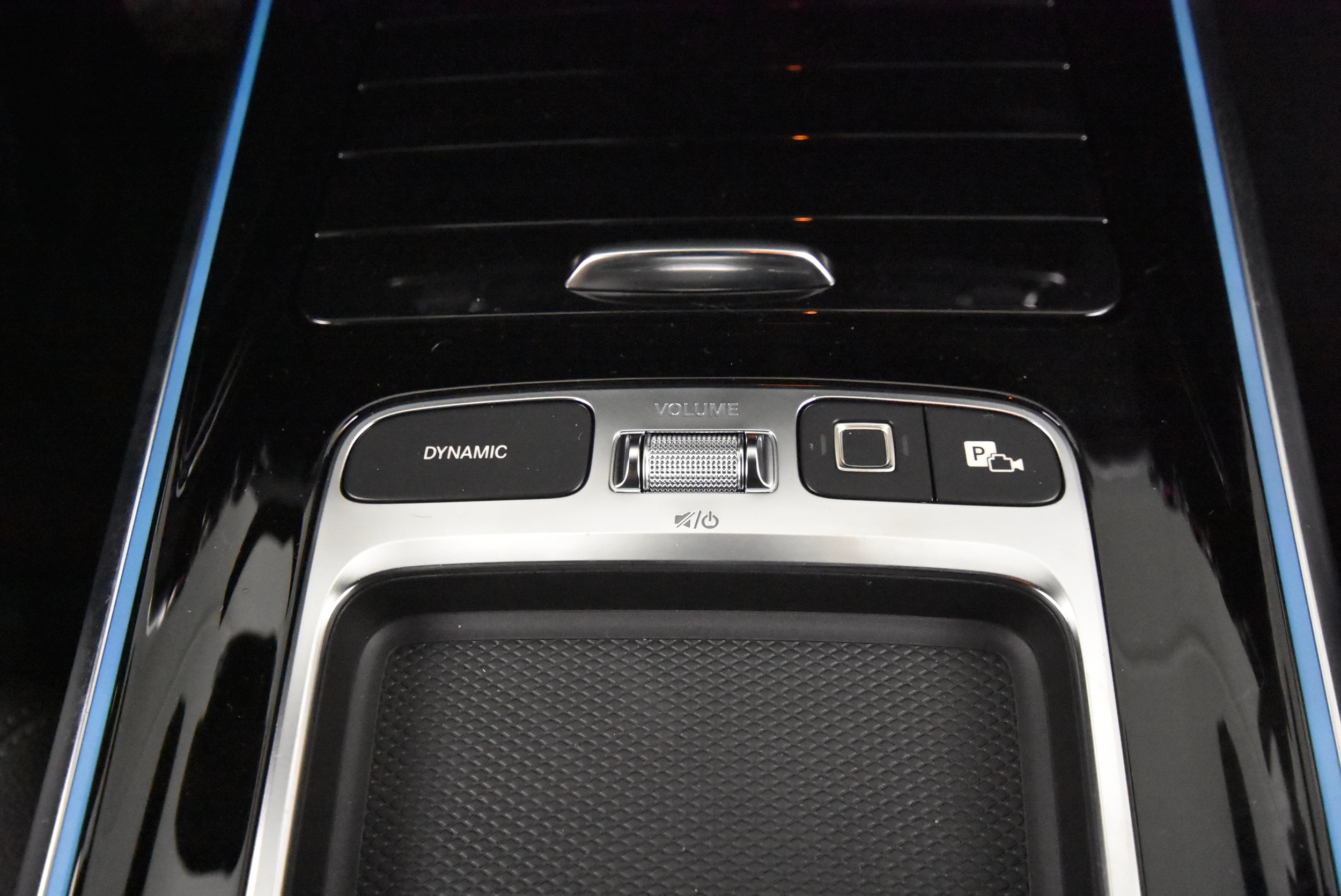 Mercedes-Benz EQB 2025