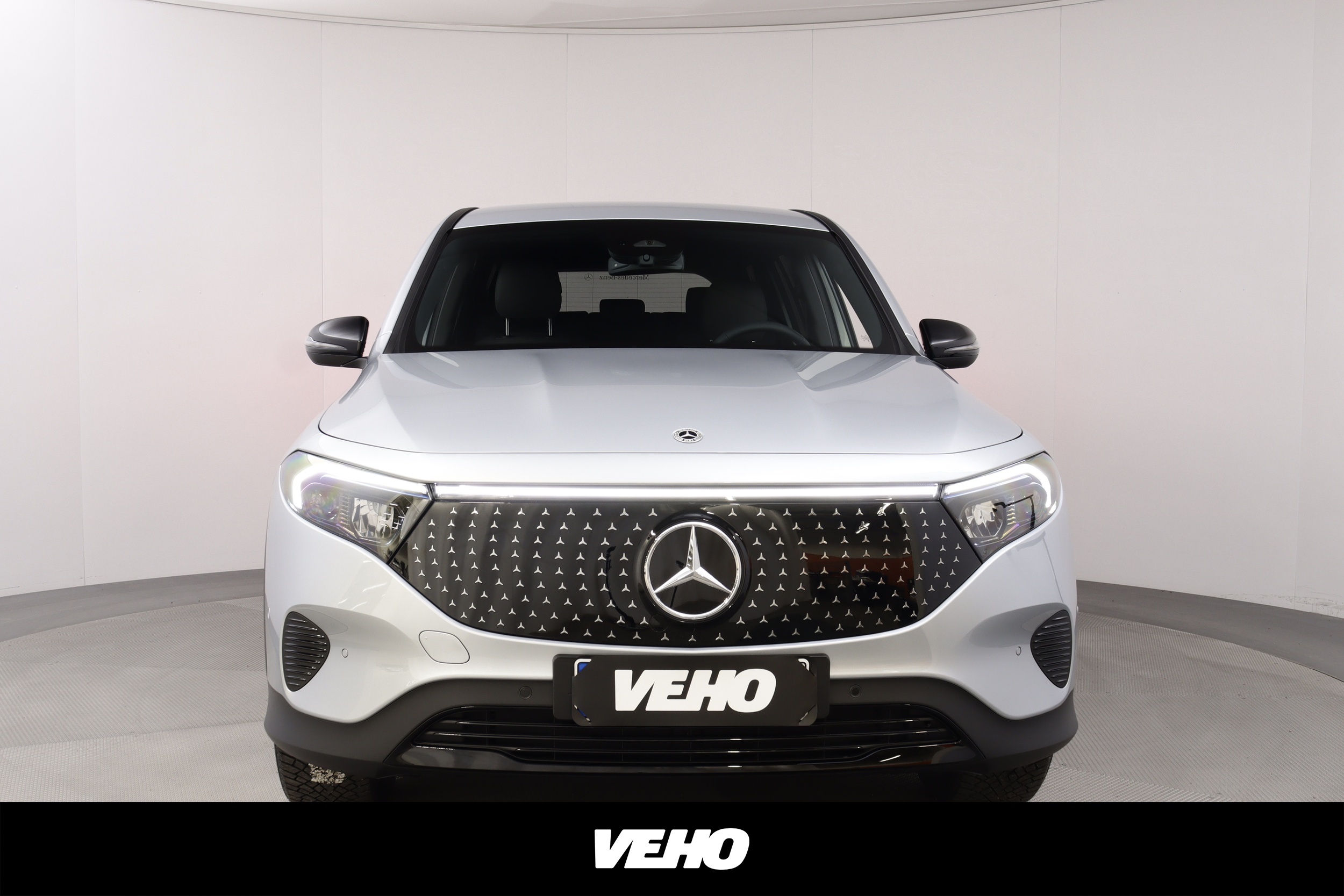 Mercedes-Benz EQB 2025