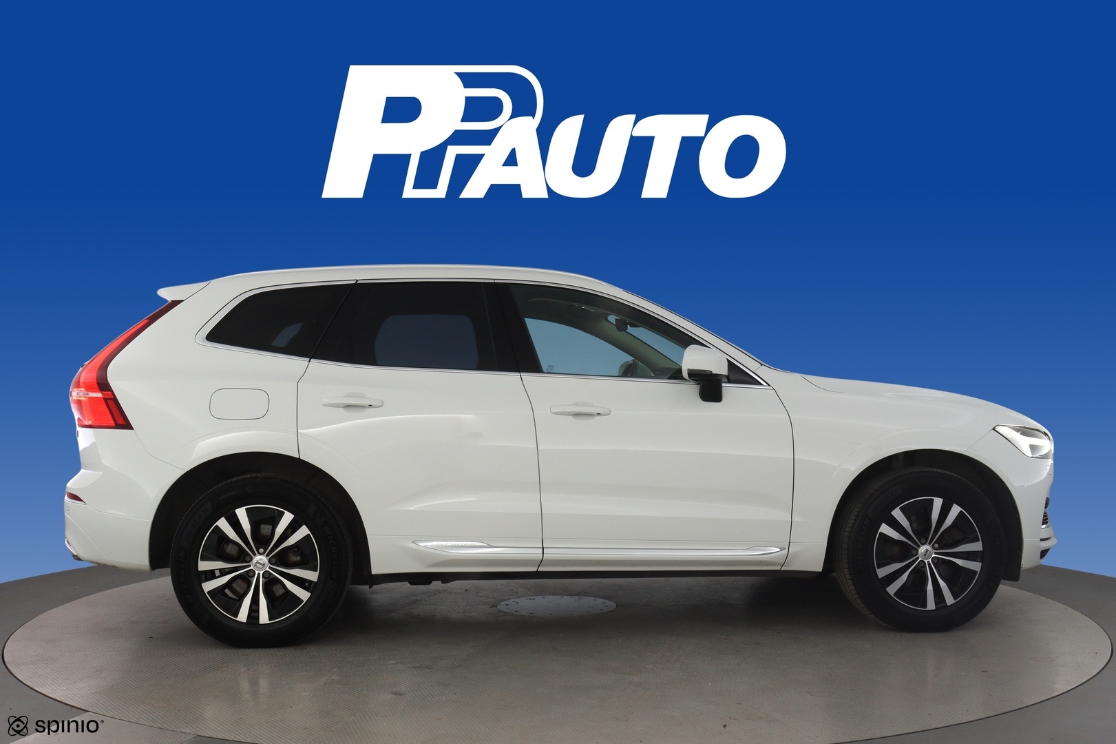 VOLVO XC60 2021