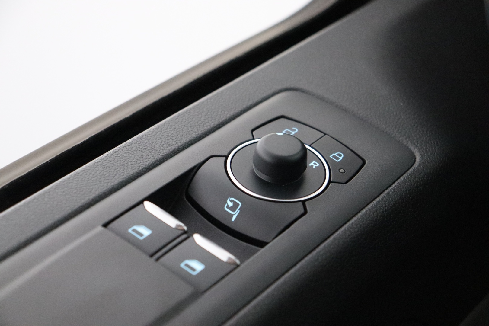 FORD TRANSIT CUSTOM 2025