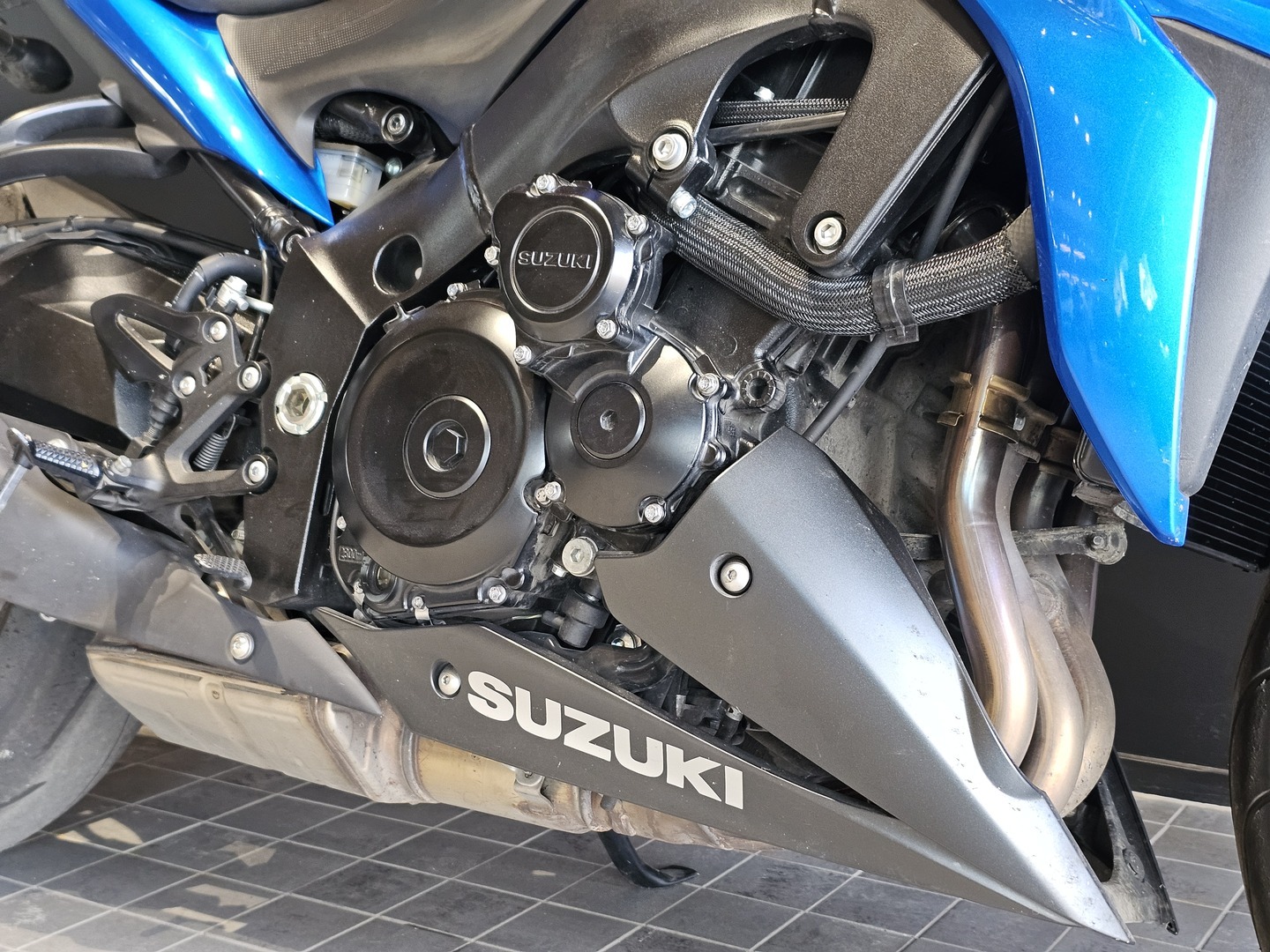 SUZUKI GSX-S 2020