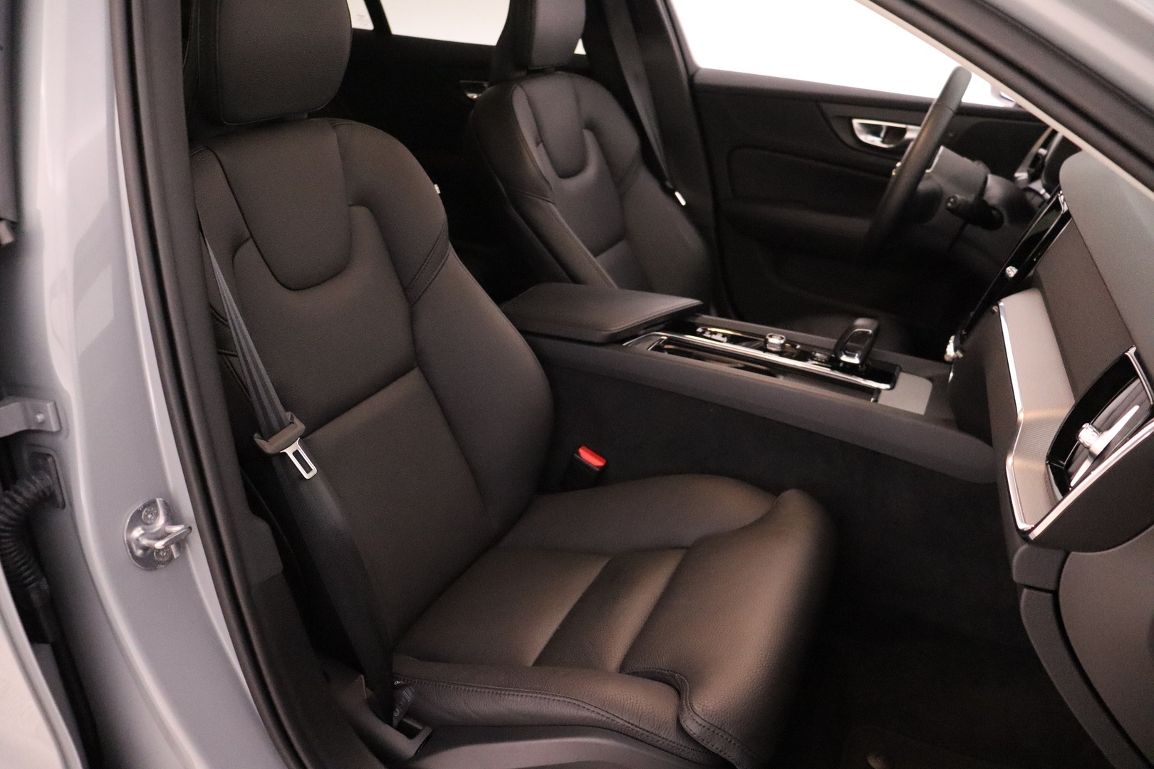VOLVO V60 Cross Country 2024
